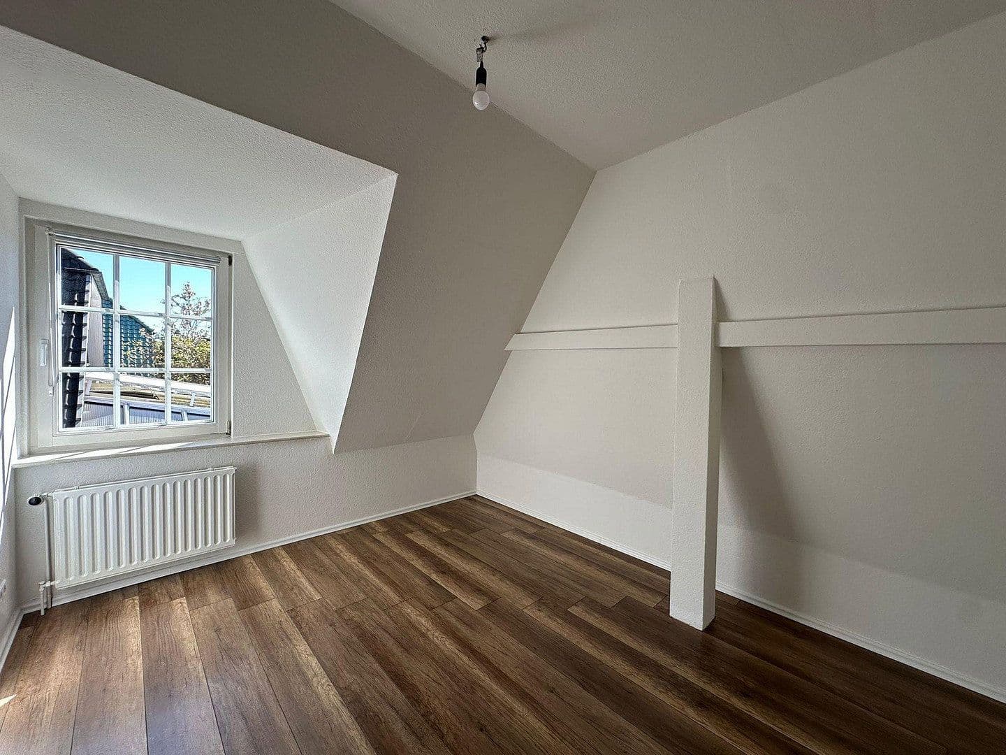 Predaj domu 127 m², pozemek 370 m², Halstenbek, Šlezvicko-Holštajnsko Predaj domu 127 m², pozemek 370 m², Halstenbek, Šlezvicko-Holštajnsko