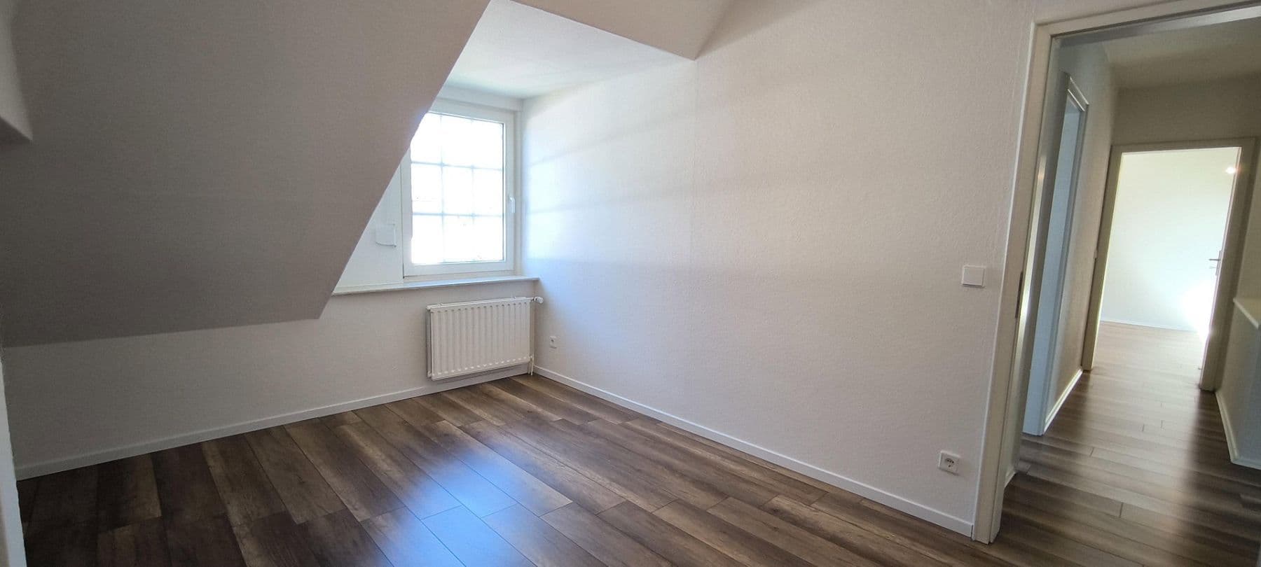 Predaj domu 127 m², pozemek 370 m², Halstenbek, Šlezvicko-Holštajnsko Predaj domu 127 m², pozemek 370 m², Halstenbek, Šlezvicko-Holštajnsko