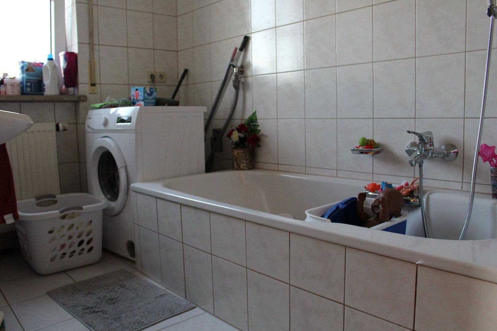 Prenájom bytu 3-izbový 86 m², Uffenheim, Bavorsko Prenájom bytu 3-izbový 86 m², Uffenheim, Bavorsko