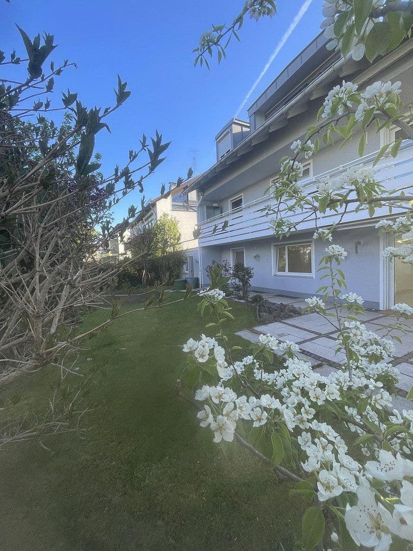 Predaj bytu 3-izbový 117 m², München, Bavorsko Predaj bytu 3-izbový 117 m², München, Bavorsko