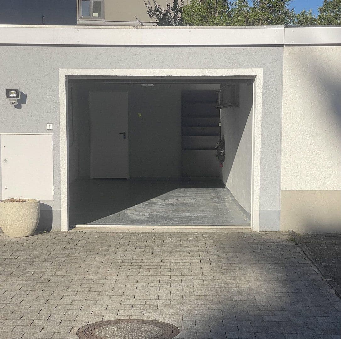 Predaj bytu 3-izbový 117 m², München, Bavorsko Predaj bytu 3-izbový 117 m², München, Bavorsko