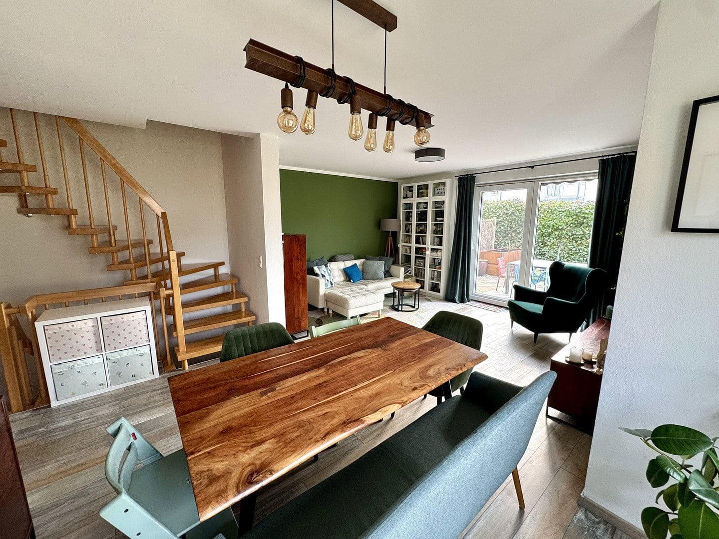 Predaj domu 111 m², pozemek 172 m², Gilching, Bavorsko Predaj domu 111 m², pozemek 172 m², Gilching, Bavorsko