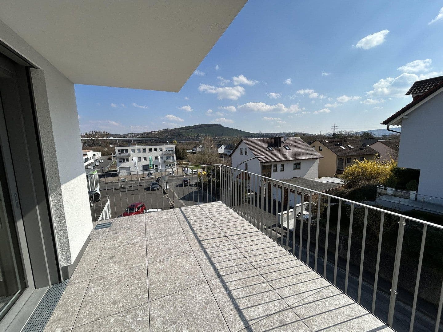 Prenájom bytu 3-izbový 108 m², Scheckertstrasse 2, Zell am Main, Bavorsko Prenájom bytu 3-izbový 108 m², Scheckertstrasse 2, Zell am Main, Bavorsko