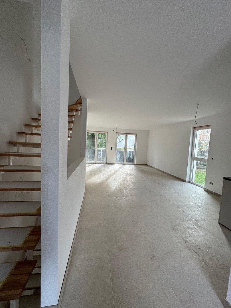Predaj domu 166 m², pozemek 280 m², Graf-Stauffenberg-Ring 83, Bad Homburg vor der Höhe, Hesensko Predaj domu 166 m², pozemek 280 m², Graf-Stauffenberg-Ring 83, Bad Homburg vor der Höhe, Hesensko