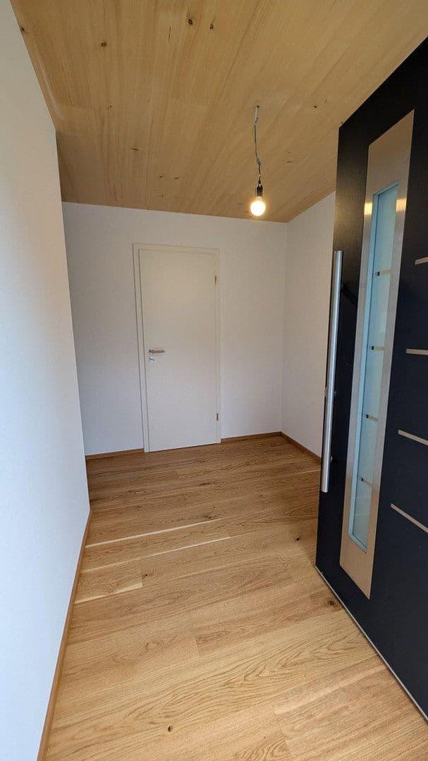 Prenájom bytu 3-izbový 107 m², Meßkircher Straße 159A, Stockach, Bádensko-Wurttembersko Prenájom bytu 3-izbový 107 m², Meßkircher Straße 159A, Stockach, Bádensko-Wurttembersko