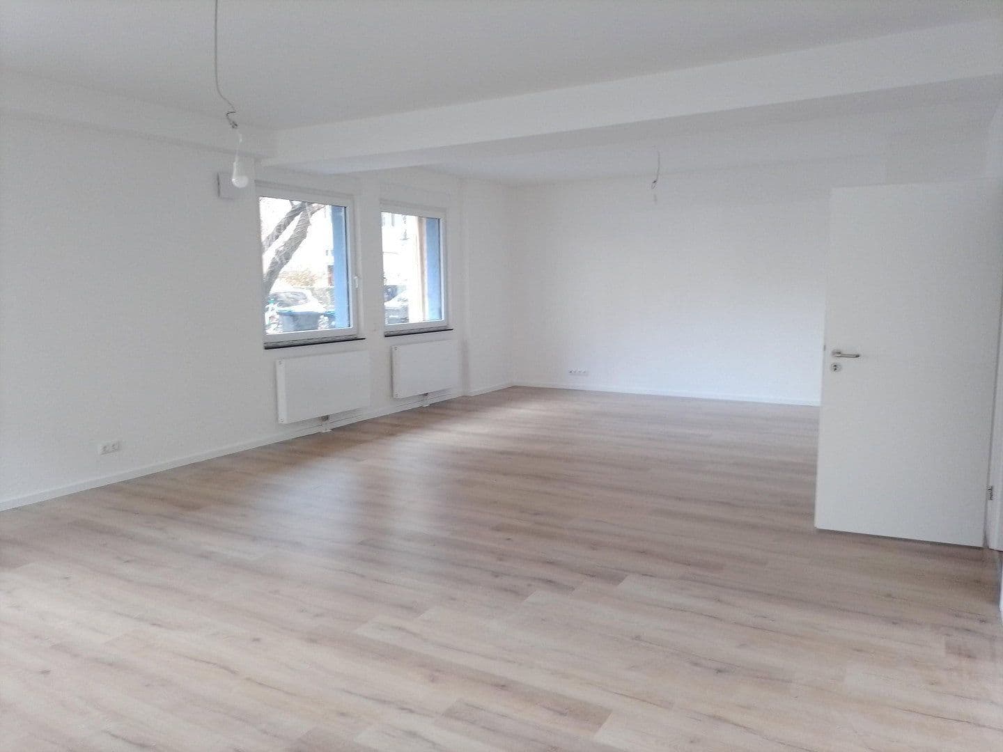 Prenájom bytu 4-izbový 185 m², Harleßstr. 1a, Düsseldorf, Severné Porýnie - Westfálsko Prenájom bytu 4-izbový 185 m², Harleßstr. 1a, Düsseldorf, Severné Porýnie - Westfálsko
