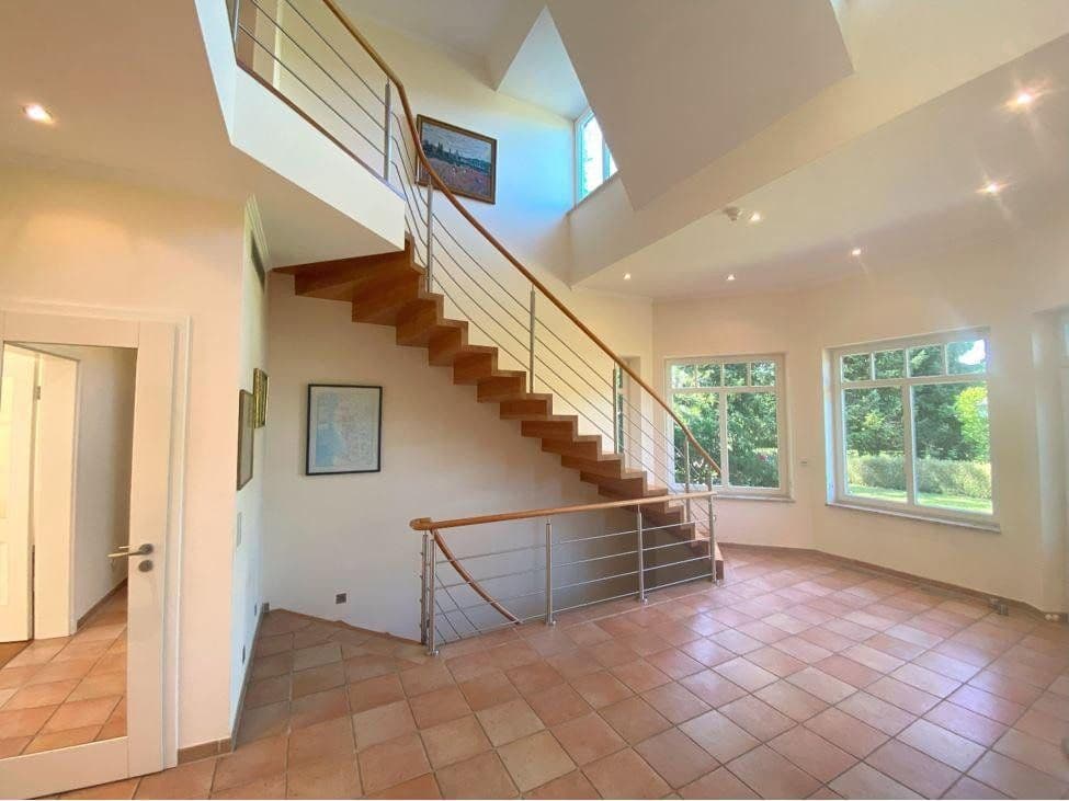 Predaj domu 352 m², pozemek 3.922 m², Quickborn, Šlezvicko-Holštajnsko Predaj domu 352 m², pozemek 3.922 m², Quickborn, Šlezvicko-Holštajnsko