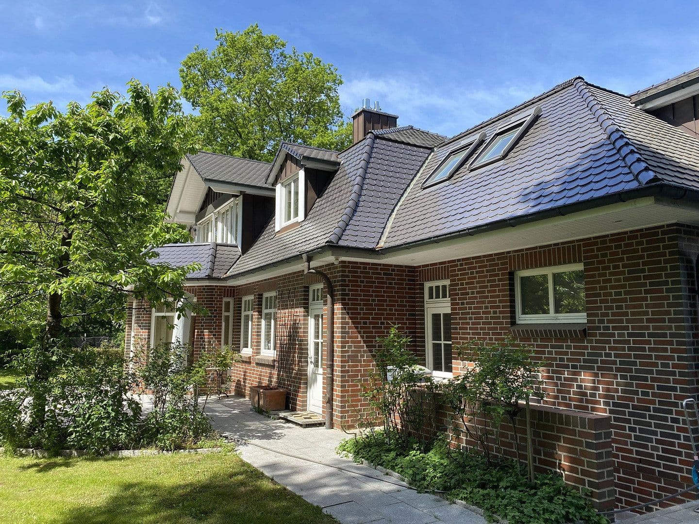 Predaj domu 352 m², pozemek 3.922 m², Quickborn, Šlezvicko-Holštajnsko Predaj domu 352 m², pozemek 3.922 m², Quickborn, Šlezvicko-Holštajnsko