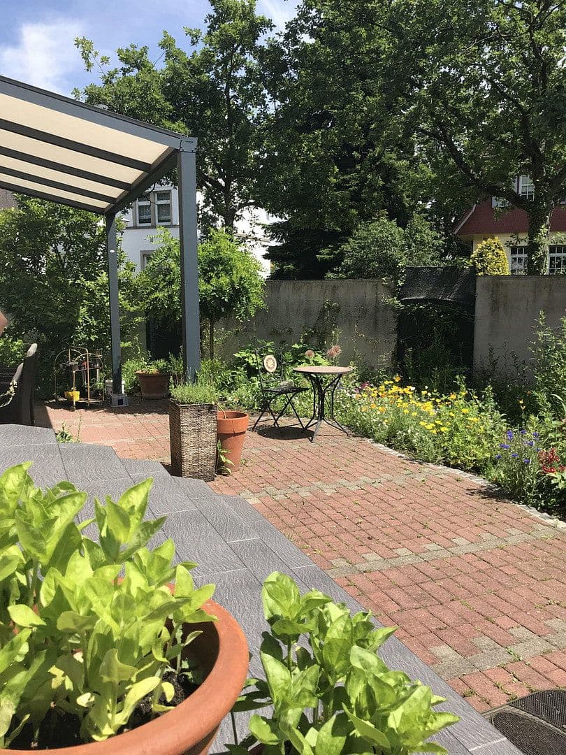 Predaj domu 180 m², pozemek 397 m², Offenbach/Main, Hesensko Predaj domu 180 m², pozemek 397 m², Offenbach/Main, Hesensko