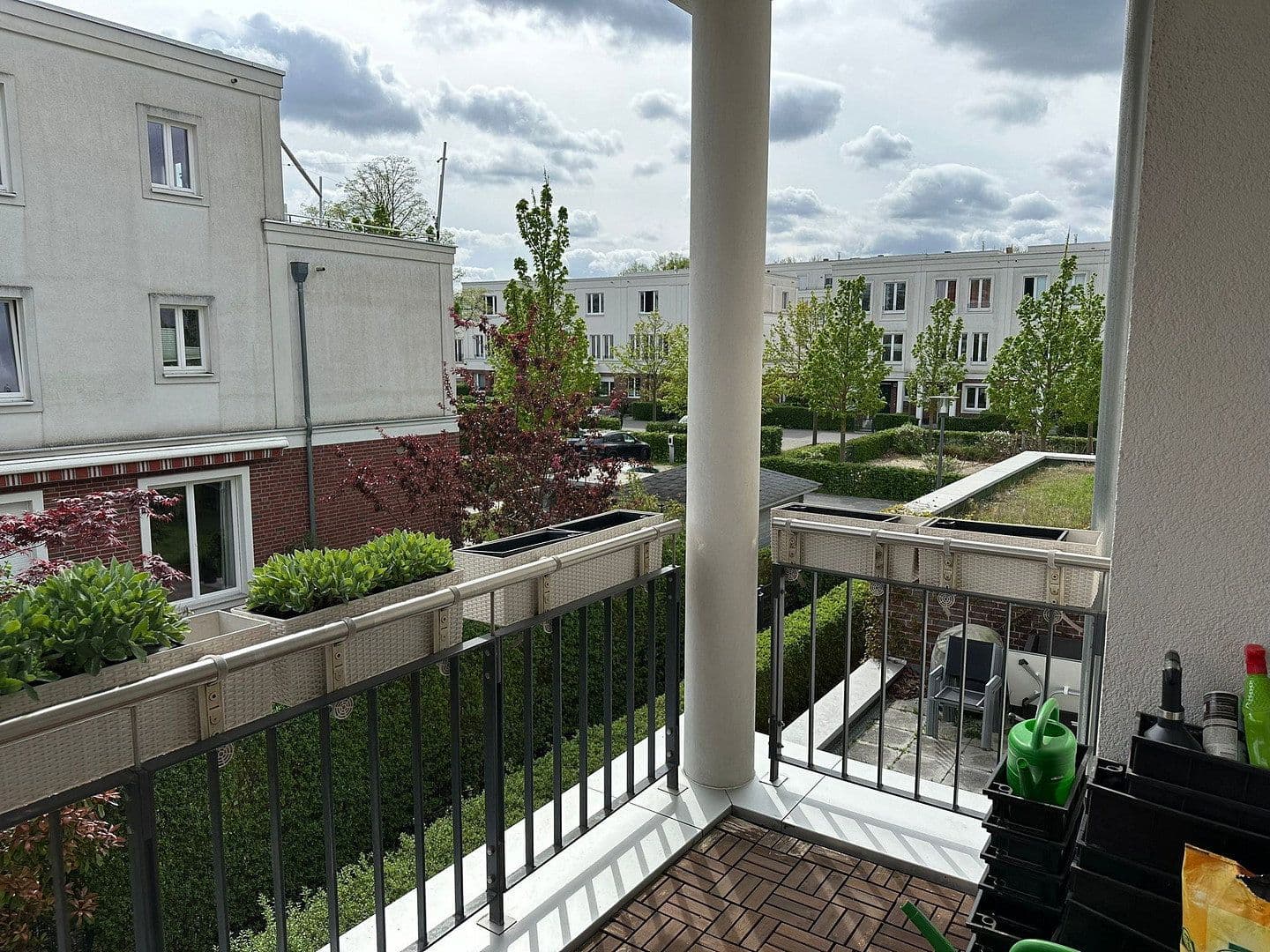 Prenájom bytu 4-izbový 135 m², Berlin, Berlín Prenájom bytu 4-izbový 135 m², Berlin, Berlín