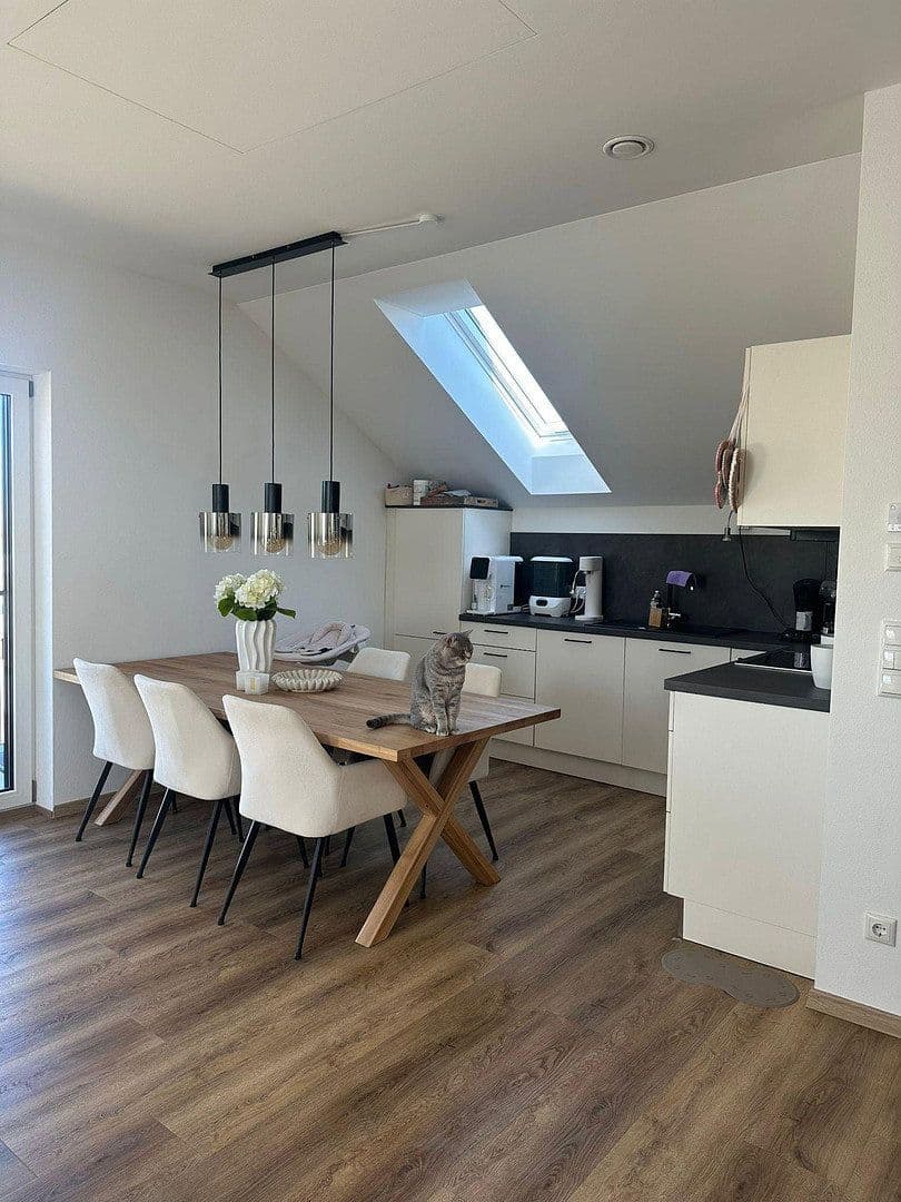 Prenájom bytu 2-izbový 74 m², Boschstraße 3, Heldenstein, Bavorsko Prenájom bytu 2-izbový 74 m², Boschstraße 3, Heldenstein, Bavorsko