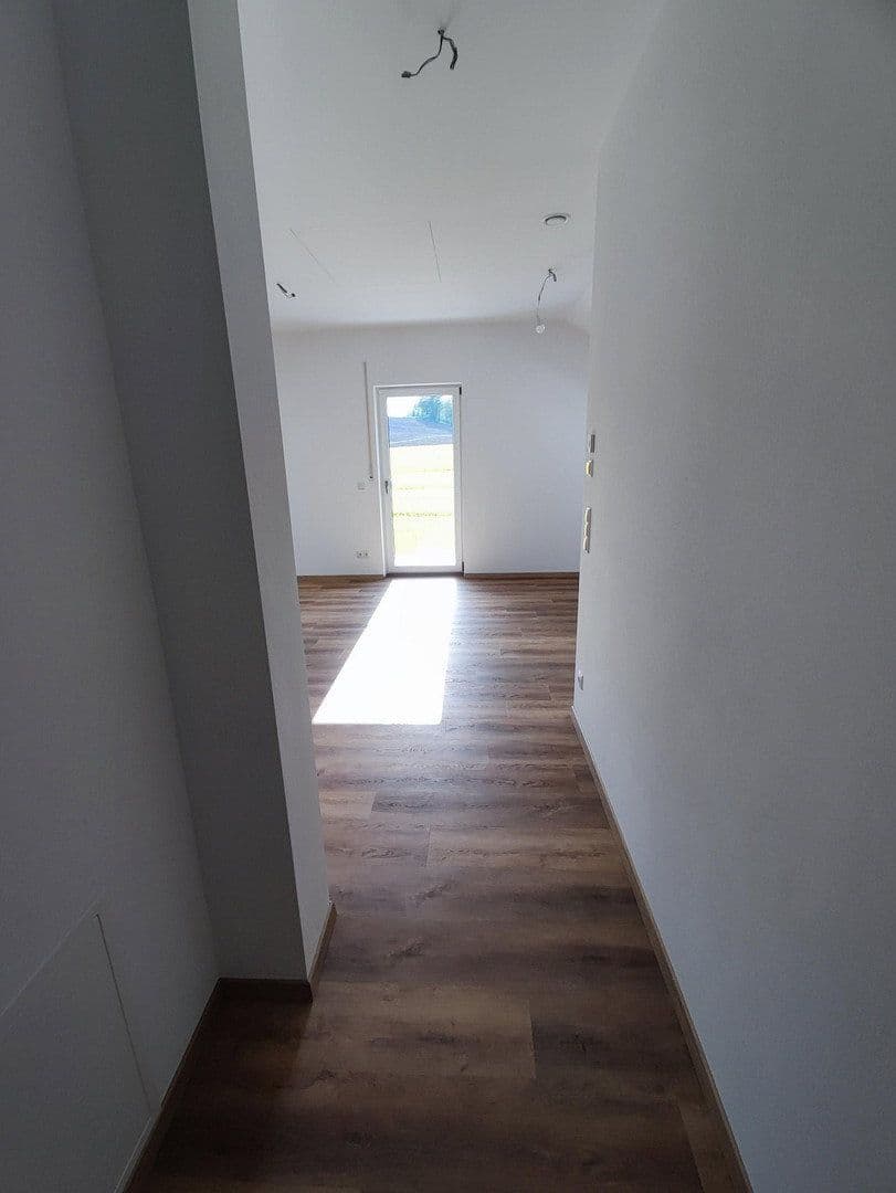 Prenájom bytu 2-izbový 74 m², Boschstraße 3, Heldenstein, Bavorsko Prenájom bytu 2-izbový 74 m², Boschstraße 3, Heldenstein, Bavorsko