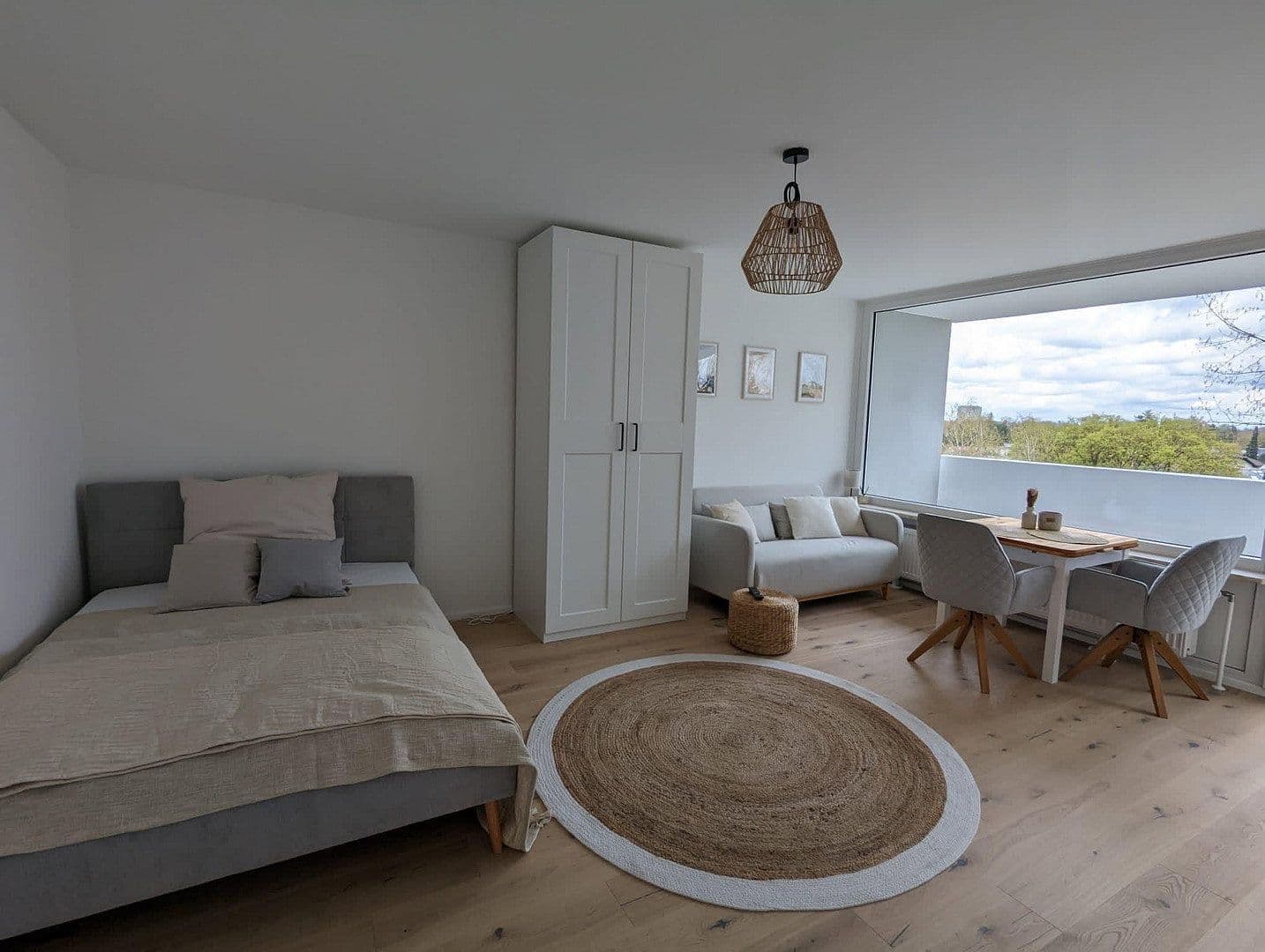 Prenájom bytu 1-izbový 36 m², München, Bavorsko Prenájom bytu 1-izbový 36 m², München, Bavorsko