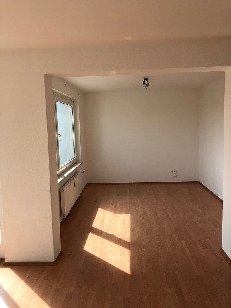 Prenájom bytu 2-izbový 66 m², Hameln, Dolné Sasko Prenájom bytu 2-izbový 66 m², Hameln, Dolné Sasko