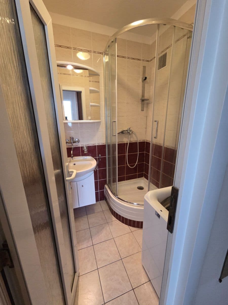 Predaj bytu 3-izbový 73 m², Adámiho, Karlova Ves, Bratislavský kraj Predaj bytu 3-izbový 73 m², Adámiho, Karlova Ves, Bratislavský kraj