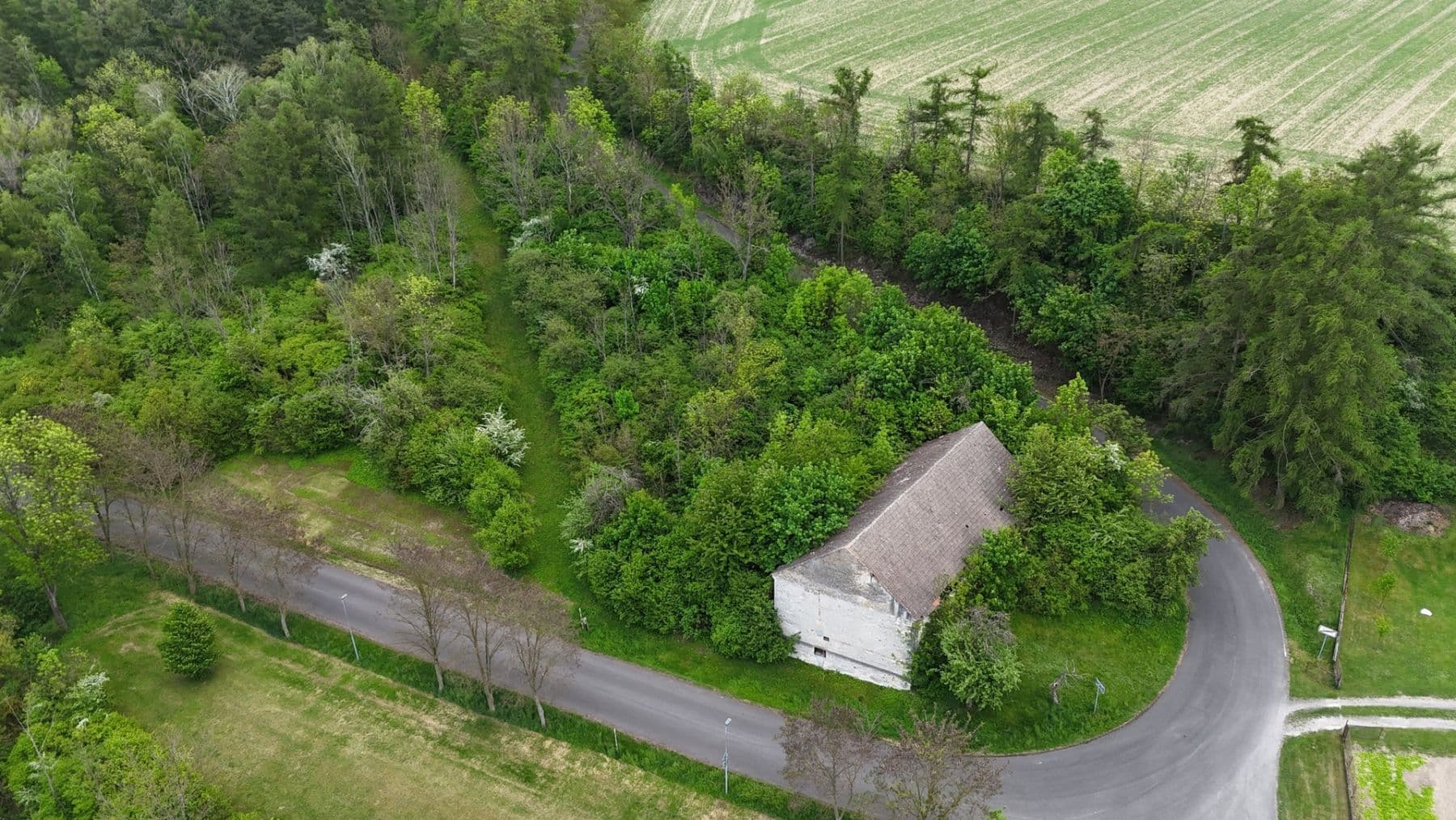 Predaj pozemku 3.001 m², Mšené-lázně, Ústecký kraj Predaj pozemku 3.001 m², Mšené-lázně, Ústecký kraj
