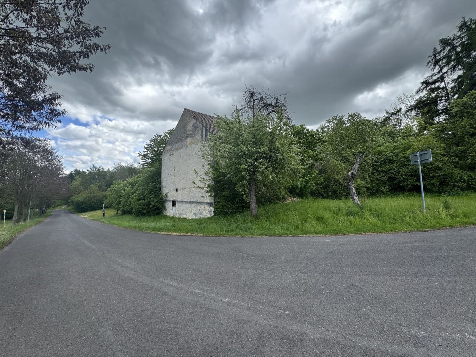 Predaj pozemku 3.001 m², Mšené-lázně, Ústecký kraj Predaj pozemku 3.001 m², Mšené-lázně, Ústecký kraj