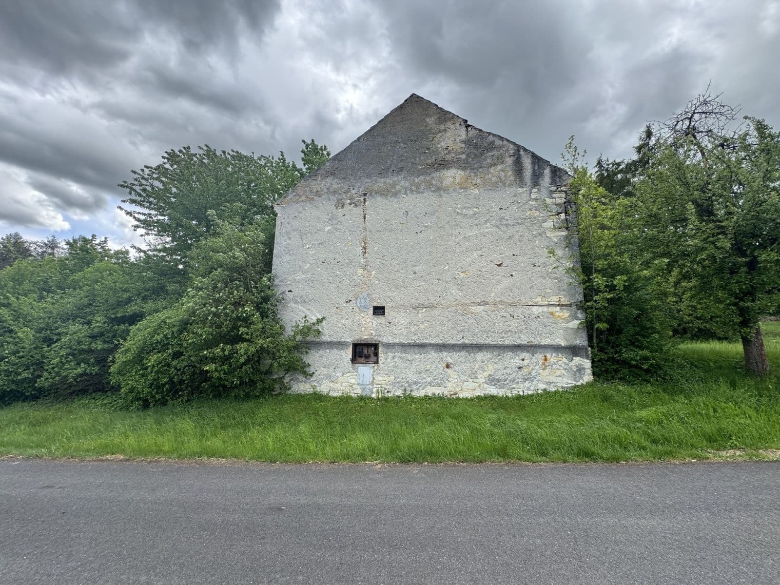 Predaj pozemku 3.001 m², Mšené-lázně, Ústecký kraj Predaj pozemku 3.001 m², Mšené-lázně, Ústecký kraj