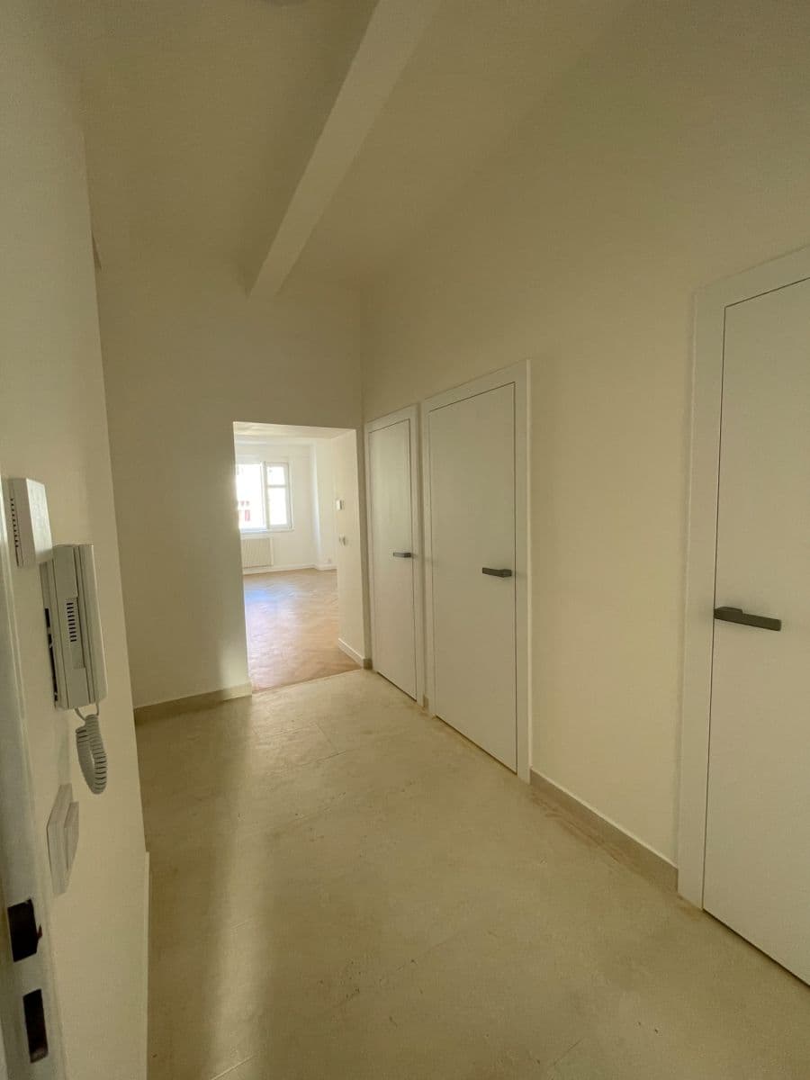 Predaj bytu 2-izbový 50 m², Na dolinách, Praha, Praha Predaj bytu 2-izbový 50 m², Na dolinách, Praha, Praha
