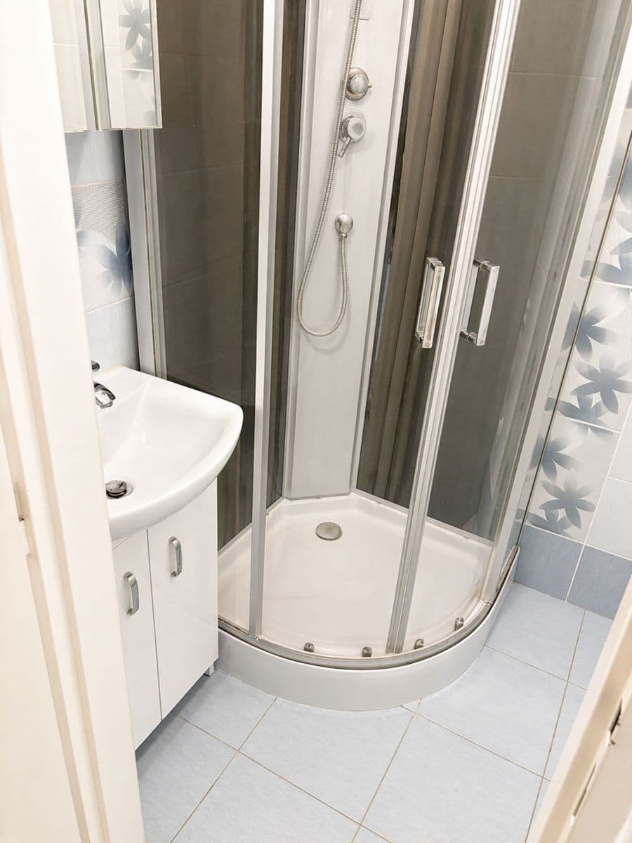 Predaj bytu 2-izbový 49 m², Družstevní, Týnec nad Sázavou, Středočeský kraj Predaj bytu 2-izbový 49 m², Družstevní, Týnec nad Sázavou, Středočeský kraj
