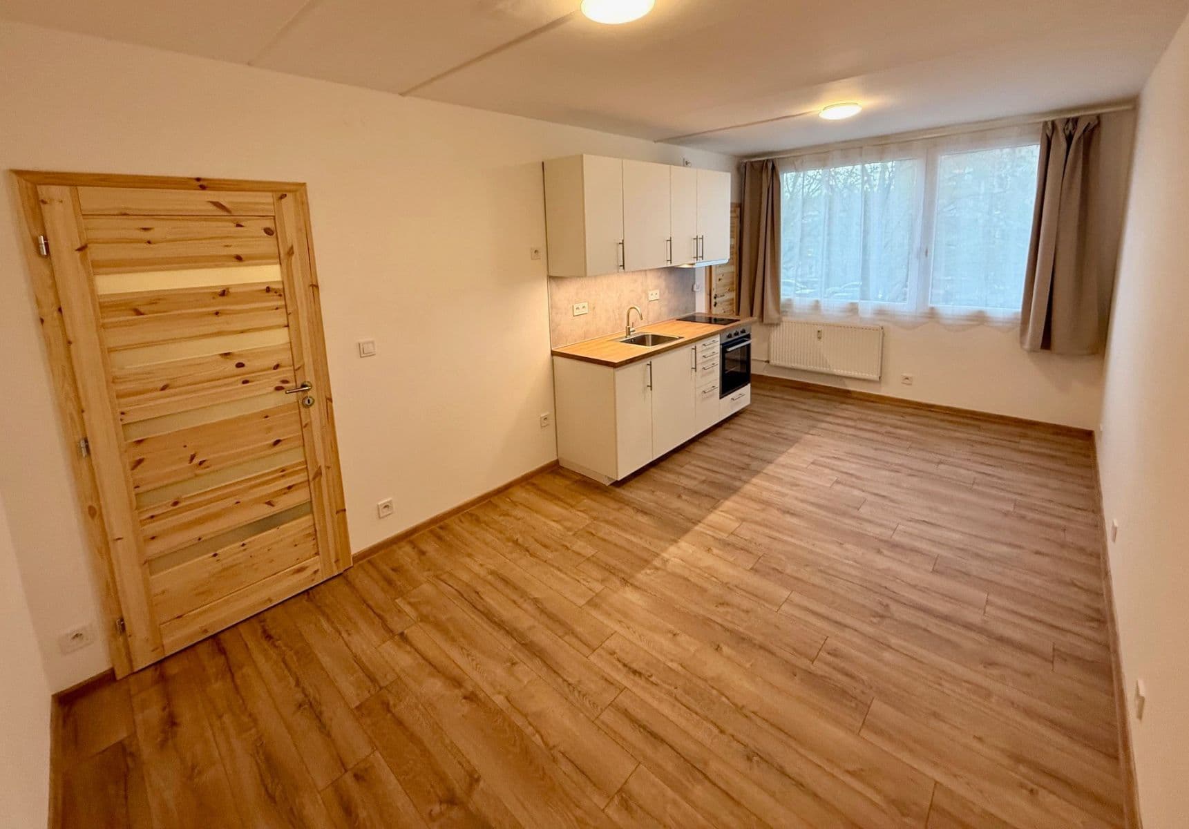 Prenájom bytu 2-izbový 33 m², Holandská, Kladno, Středočeský kraj Prenájom bytu 2-izbový 33 m², Holandská, Kladno, Středočeský kraj