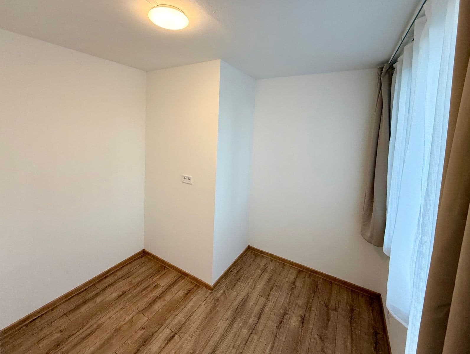 Prenájom bytu 2-izbový 33 m², Holandská, Kladno, Středočeský kraj Prenájom bytu 2-izbový 33 m², Holandská, Kladno, Středočeský kraj
