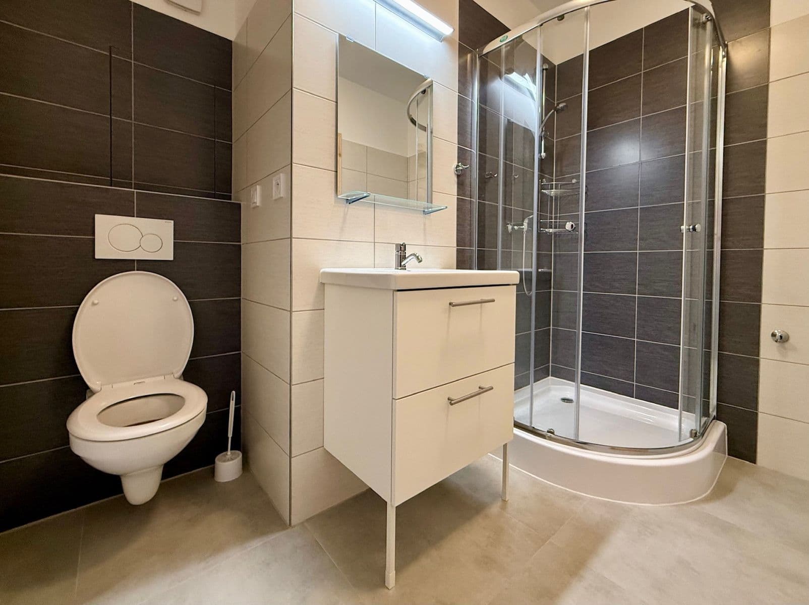 Prenájom bytu 2-izbový 33 m², Holandská, Kladno, Středočeský kraj Prenájom bytu 2-izbový 33 m², Holandská, Kladno, Středočeský kraj