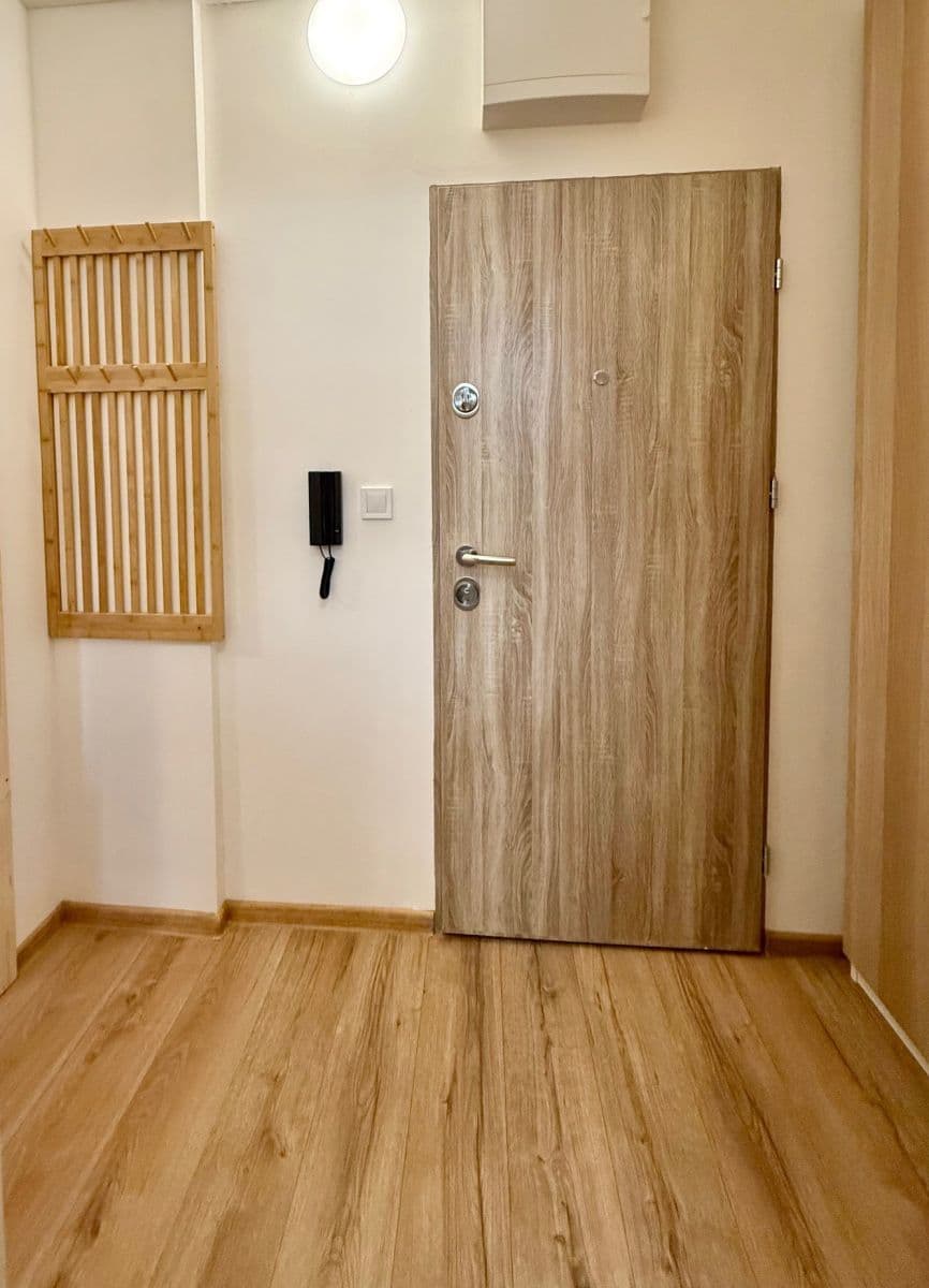 Prenájom bytu 2-izbový 33 m², Holandská, Kladno, Středočeský kraj Prenájom bytu 2-izbový 33 m², Holandská, Kladno, Středočeský kraj