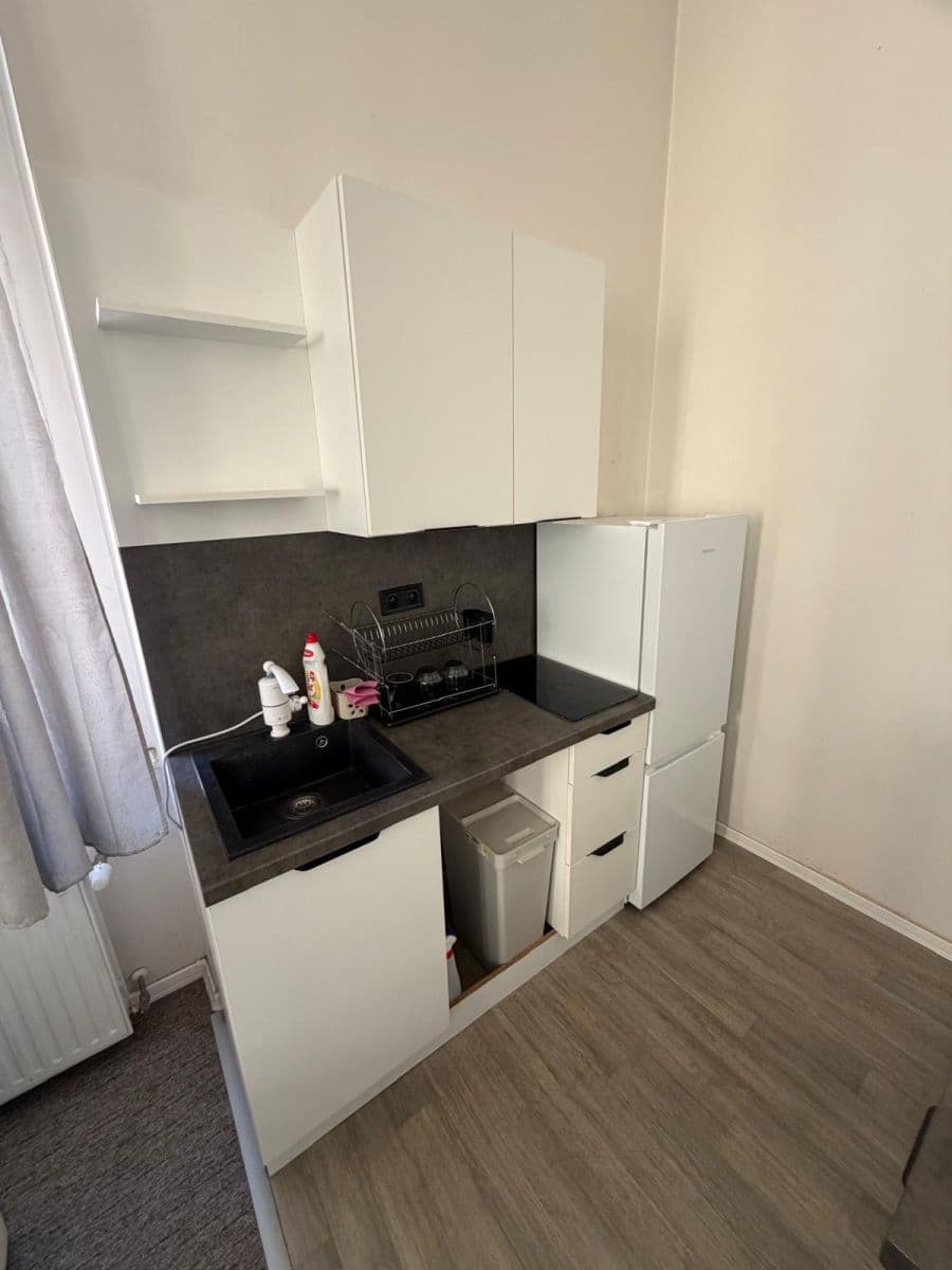 Prenájom bytu 2-izbový 49 m², Sokolská, Praha, Praha Prenájom bytu 2-izbový 49 m², Sokolská, Praha, Praha