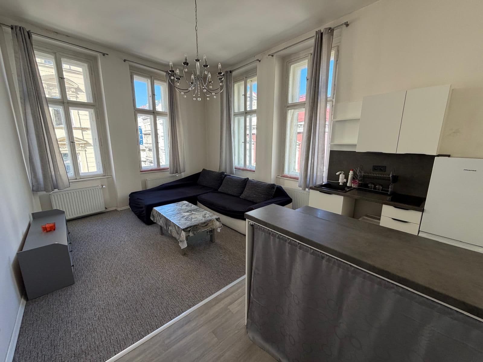 Prenájom bytu 2-izbový 49 m², Sokolská, Praha, Praha Prenájom bytu 2-izbový 49 m², Sokolská, Praha, Praha