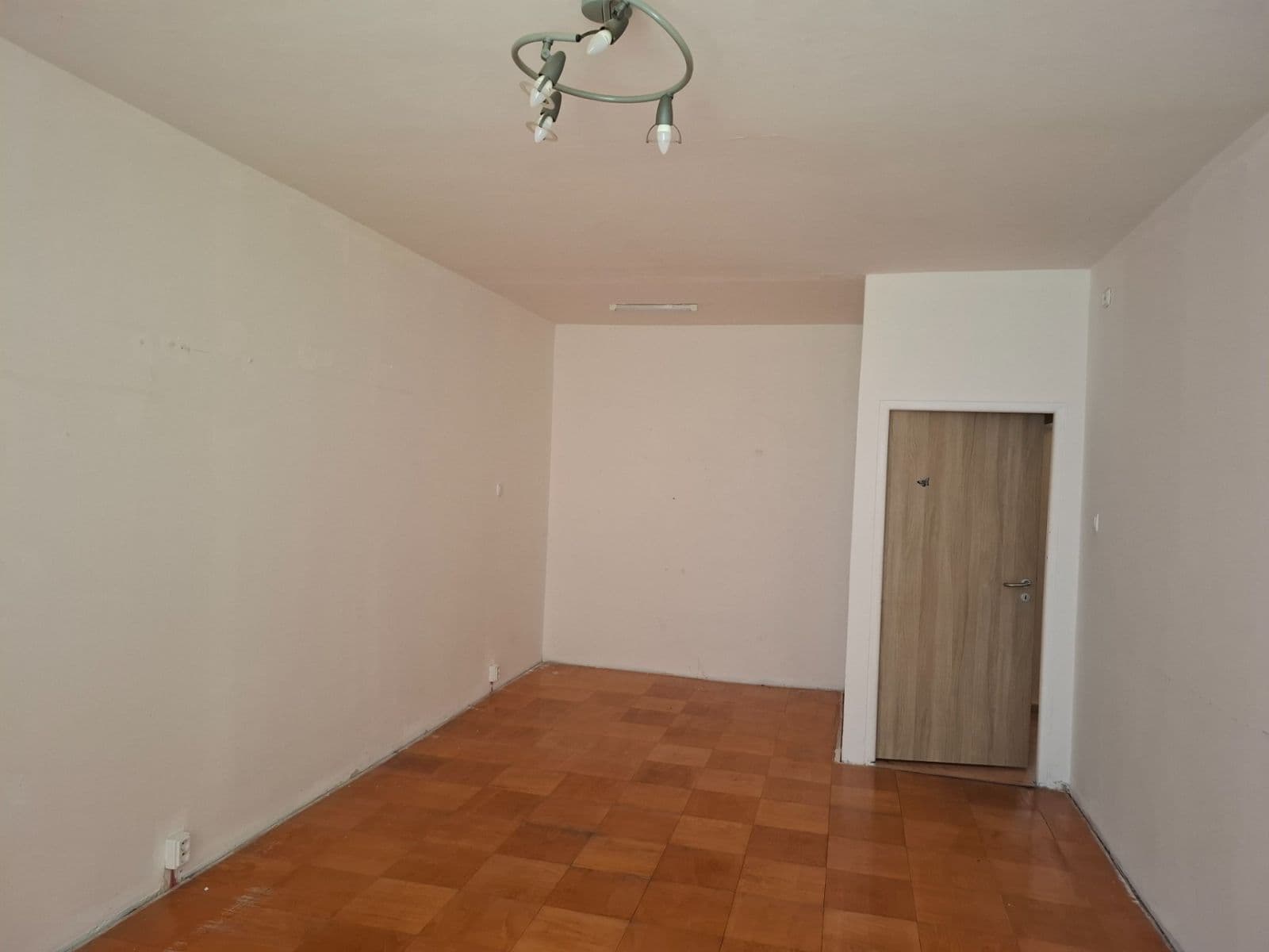 Prenájom bytu 2-izbový 58 m², Masarykova třída, Orlová, Moravskoslezský kraj Prenájom bytu 2-izbový 58 m², Masarykova třída, Orlová, Moravskoslezský kraj