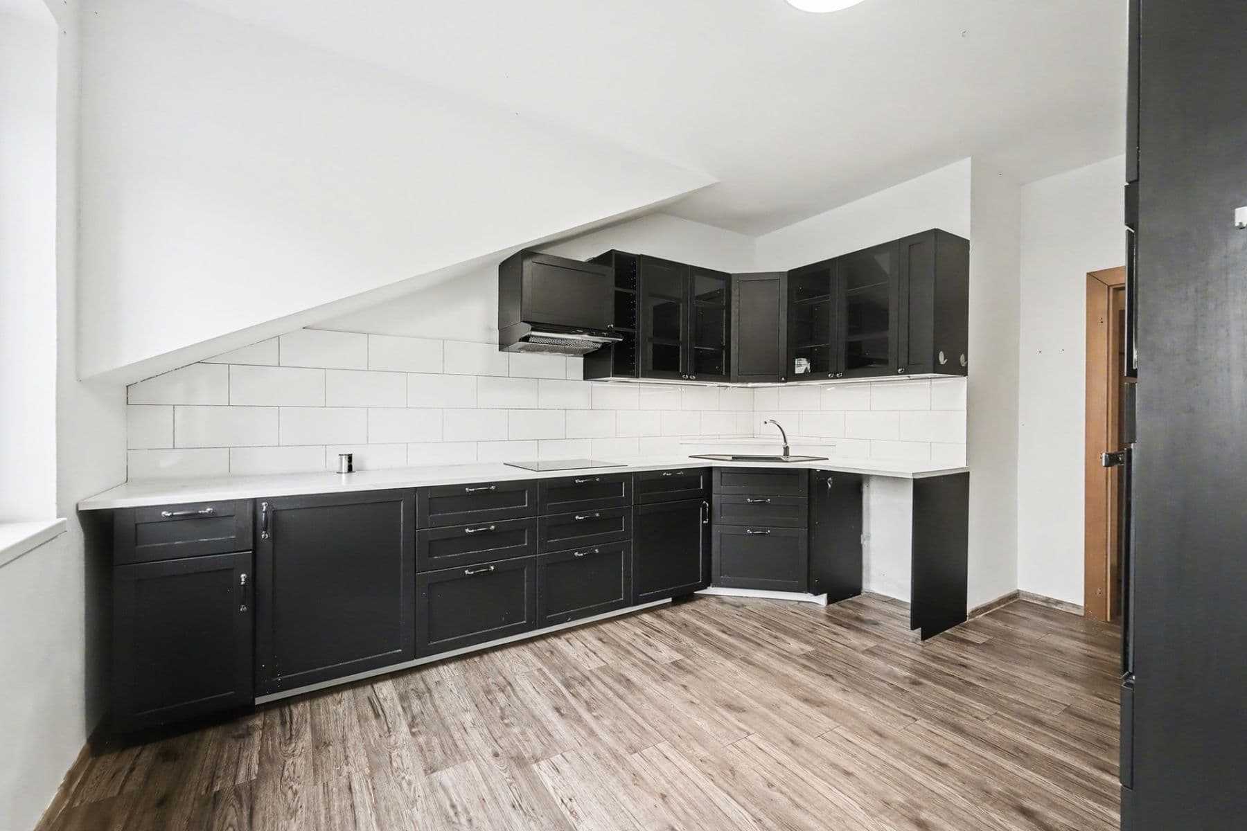 Prenájom bytu 4-izbový 116 m², Miličín, Středočeský kraj Prenájom bytu 4-izbový 116 m², Miličín, Středočeský kraj