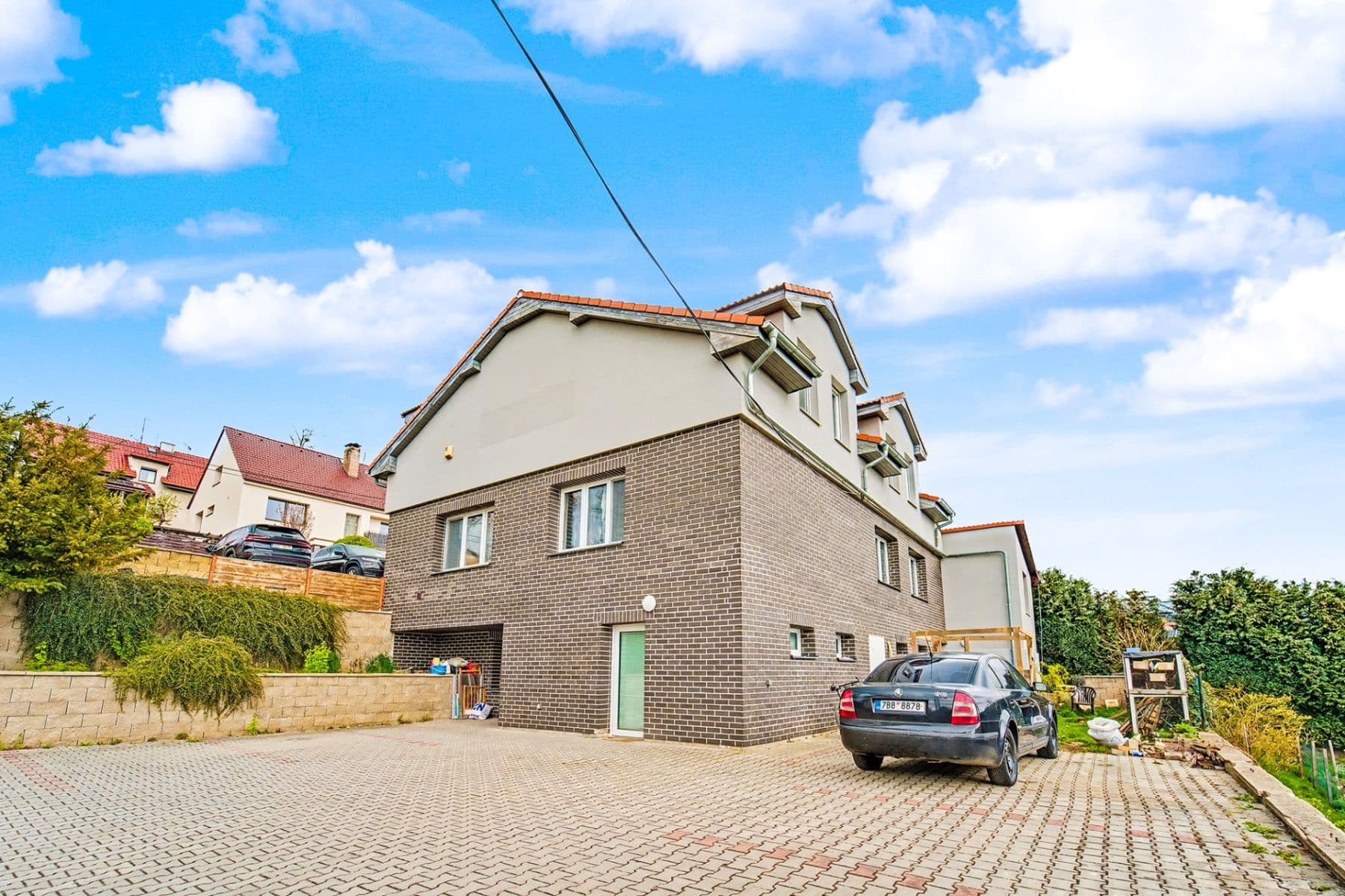 Prenájom bytu 4-izbový 116 m², Miličín, Středočeský kraj Prenájom bytu 4-izbový 116 m², Miličín, Středočeský kraj