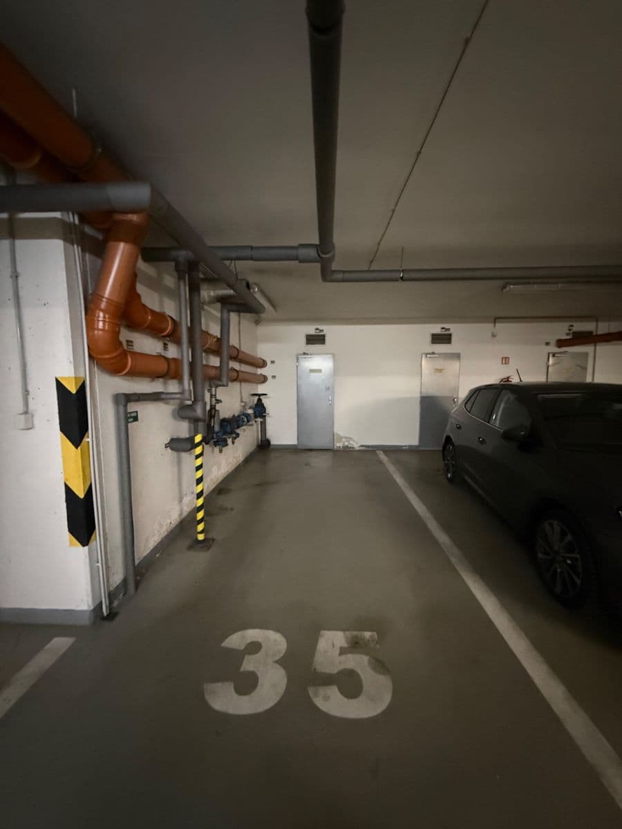 Prenájom bytu 2-izbový 59 m², Sazovická, Praha, Praha Prenájom bytu 2-izbový 59 m², Sazovická, Praha, Praha