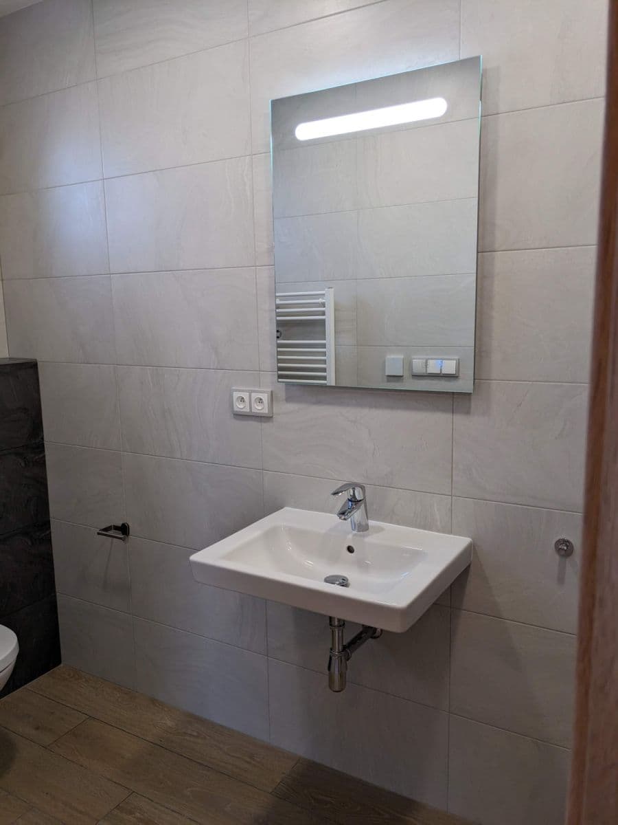 Prenájom bytu 4-izbový 111 m², K Řeporyjím, Praha, Praha Prenájom bytu 4-izbový 111 m², K Řeporyjím, Praha, Praha