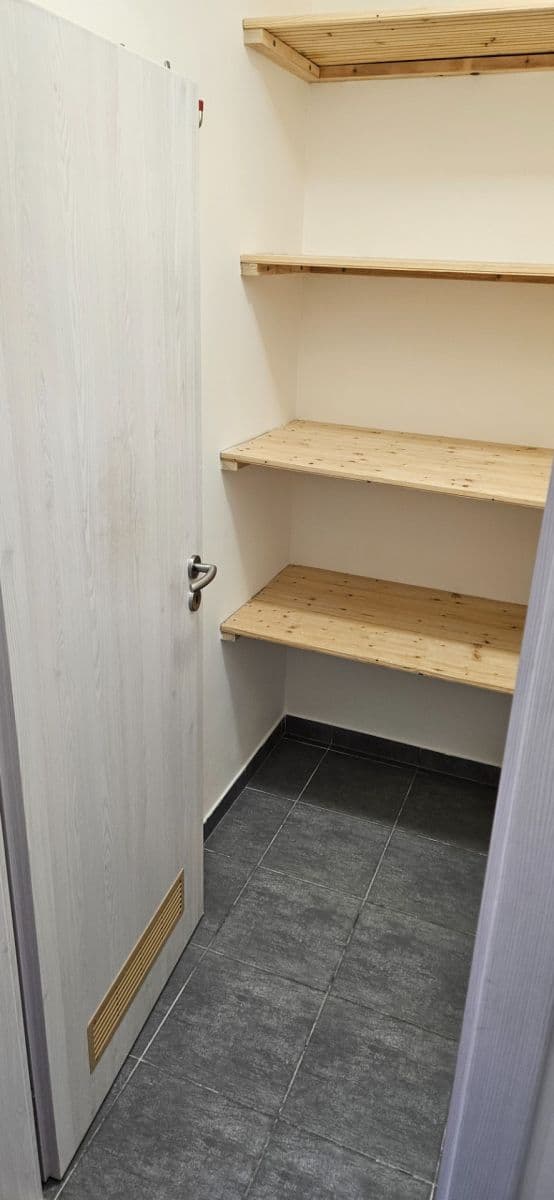 Prenájom bytu 2-izbový 60 m², Emy Destinové, Jinočany, Středočeský kraj Prenájom bytu 2-izbový 60 m², Emy Destinové, Jinočany, Středočeský kraj