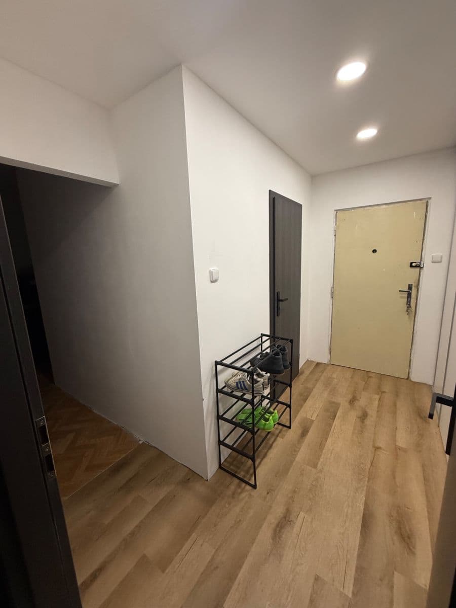 Predaj bytu 2-izbový 45 m², Trnovanská, Teplice, Ústecký kraj Predaj bytu 2-izbový 45 m², Trnovanská, Teplice, Ústecký kraj