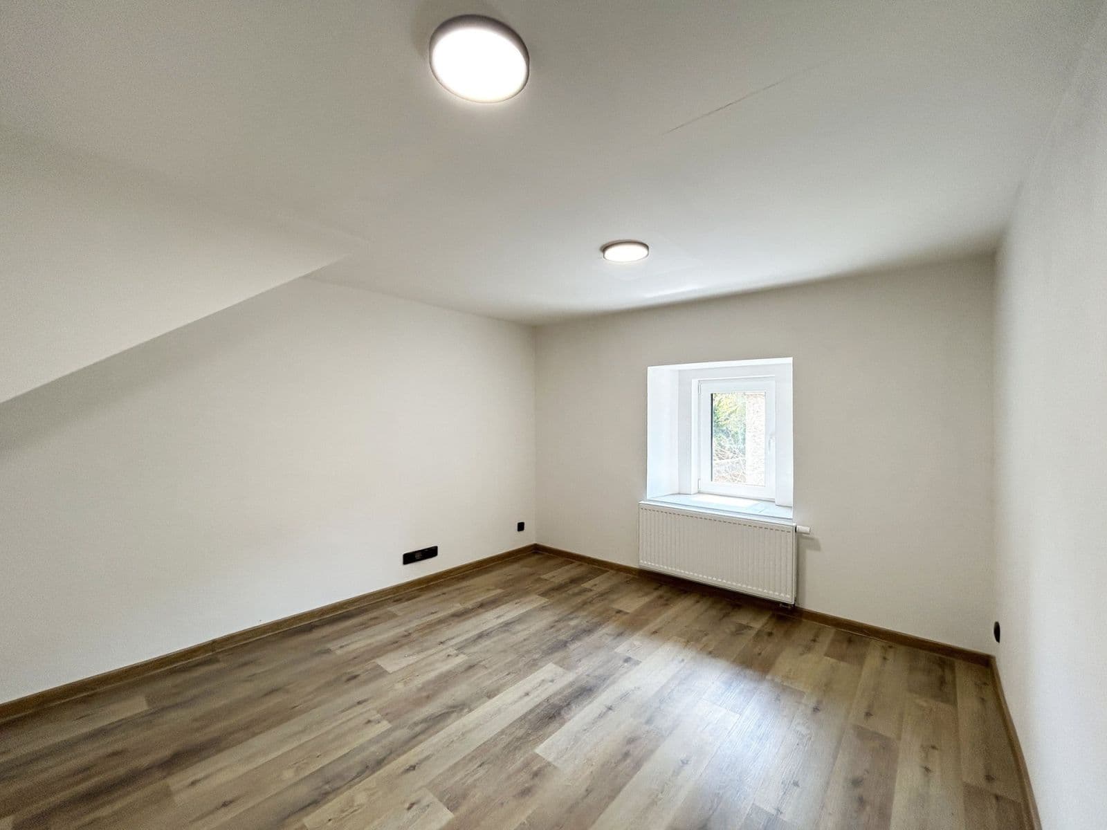 Prenájom bytu 3-izbový 144 m², Štětí, Ústecký kraj Prenájom bytu 3-izbový 144 m², Štětí, Ústecký kraj