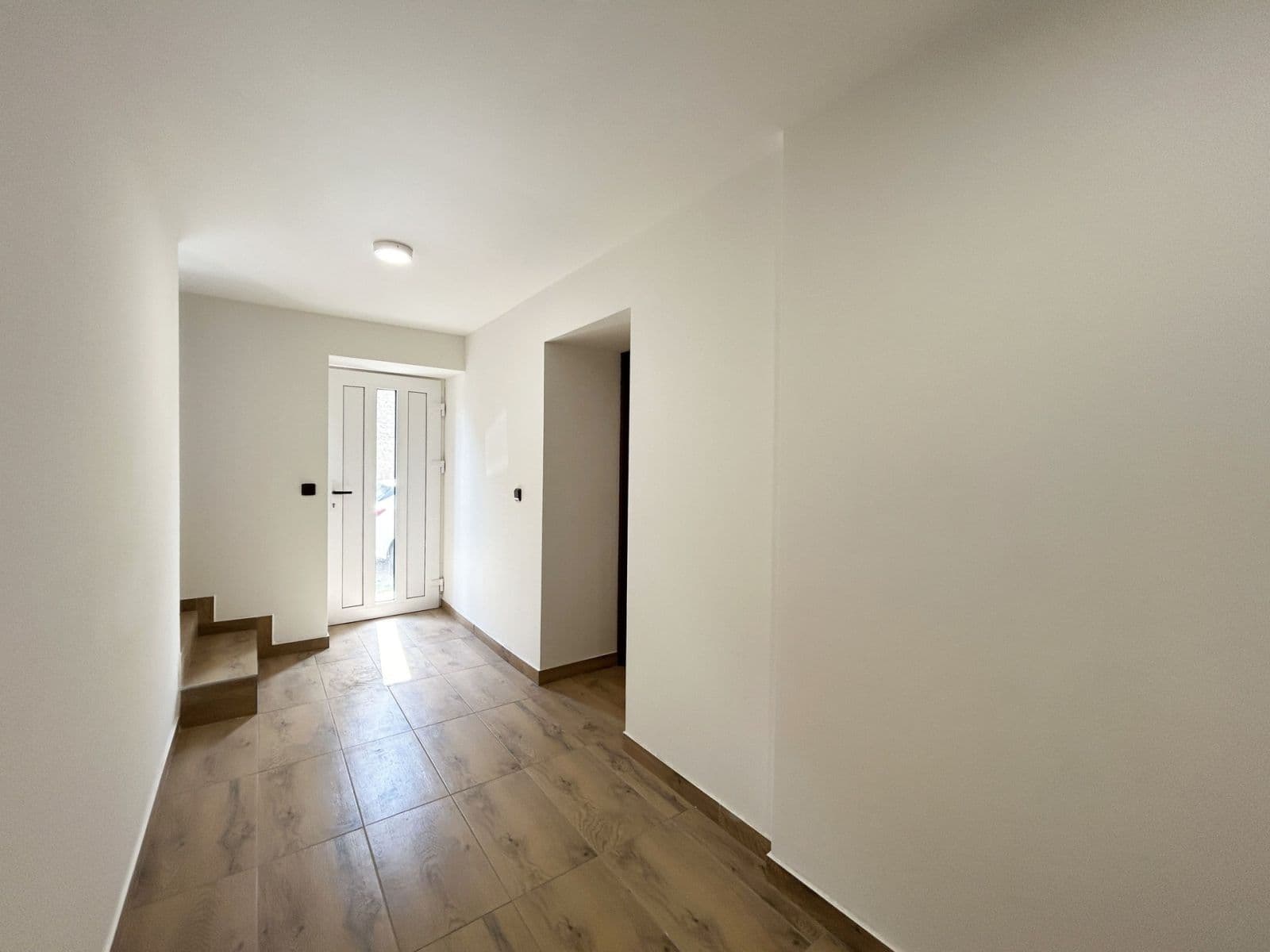 Prenájom bytu 3-izbový 144 m², Štětí, Ústecký kraj Prenájom bytu 3-izbový 144 m², Štětí, Ústecký kraj
