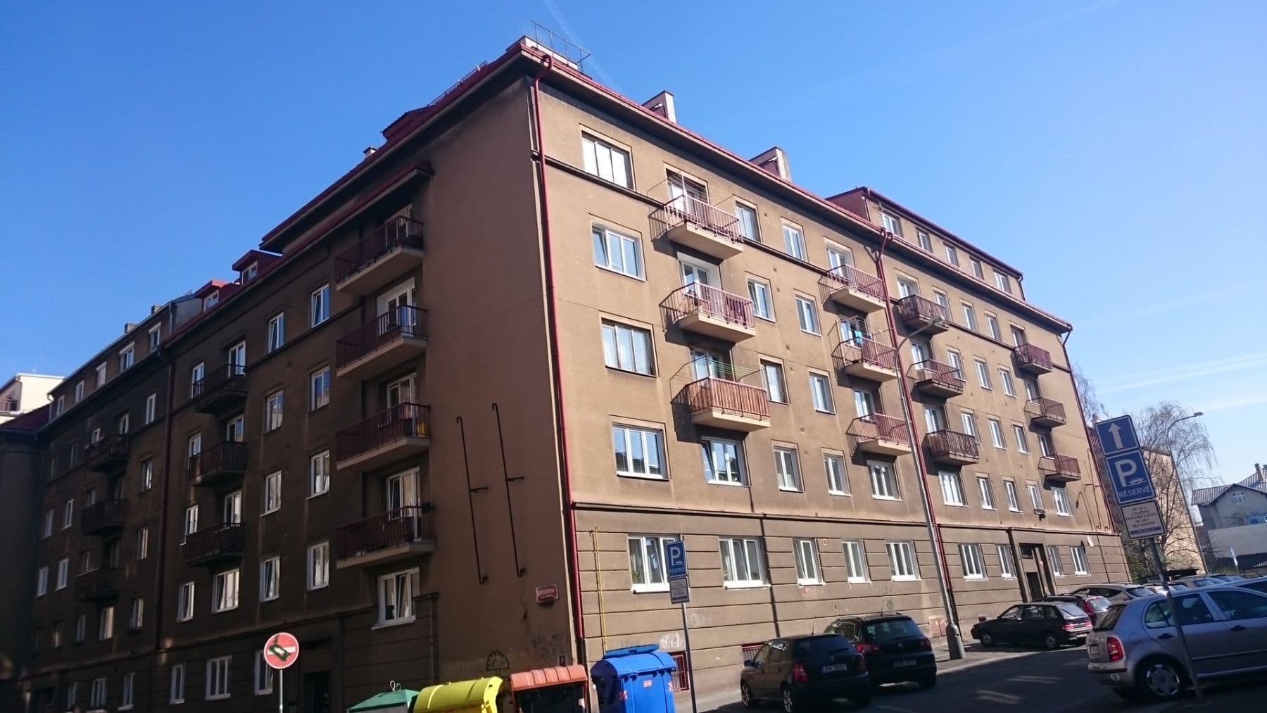 Prenájom bytu 3-izbový 96 m², Viklefova, Praha, Praha Prenájom bytu 3-izbový 96 m², Viklefova, Praha, Praha
