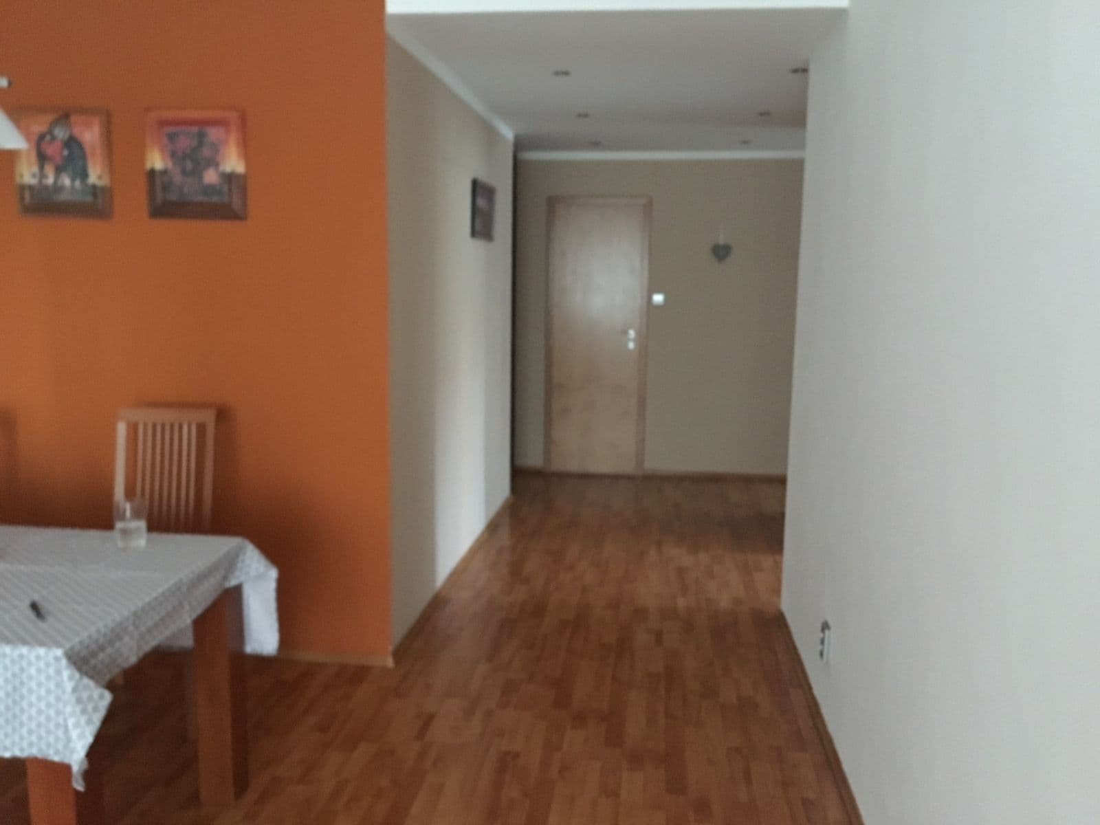 Prenájom bytu 3-izbový 96 m², Viklefova, Praha, Praha Prenájom bytu 3-izbový 96 m², Viklefova, Praha, Praha