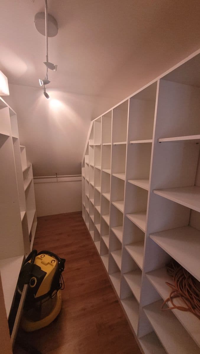 Prenájom bytu 2-izbový 89 m², Povltavská, Klecany, Středočeský kraj Prenájom bytu 2-izbový 89 m², Povltavská, Klecany, Středočeský kraj