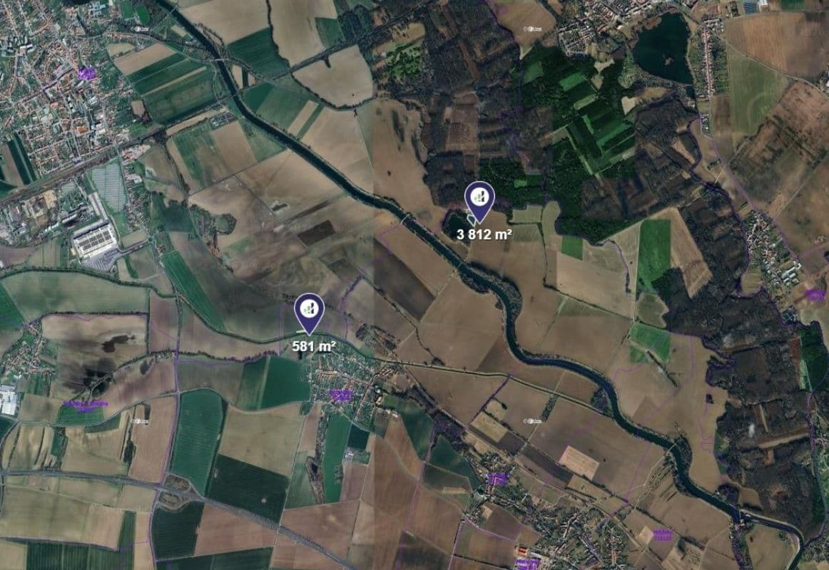 Predaj pozemku 4.393 m², Bezměrov, Zlínský kraj Predaj pozemku 4.393 m², Bezměrov, Zlínský kraj