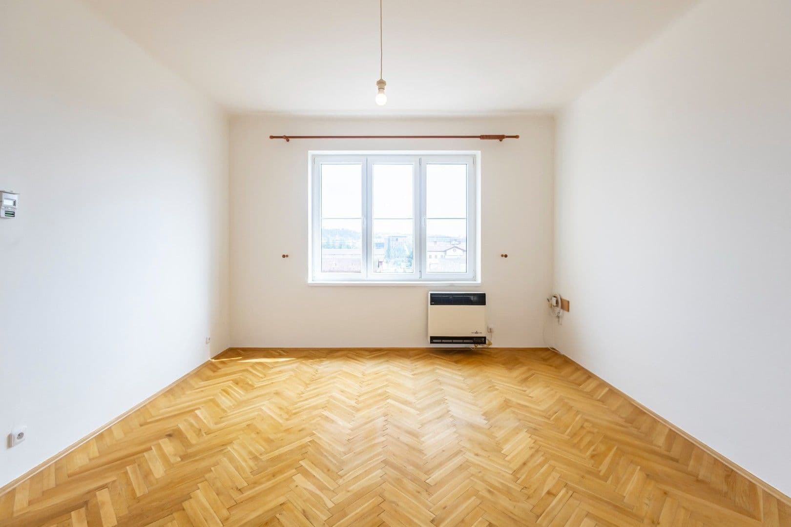 Prenájom bytu 2-izbový 58 m², Jateční, Praha, Praha Prenájom bytu 2-izbový 58 m², Jateční, Praha, Praha