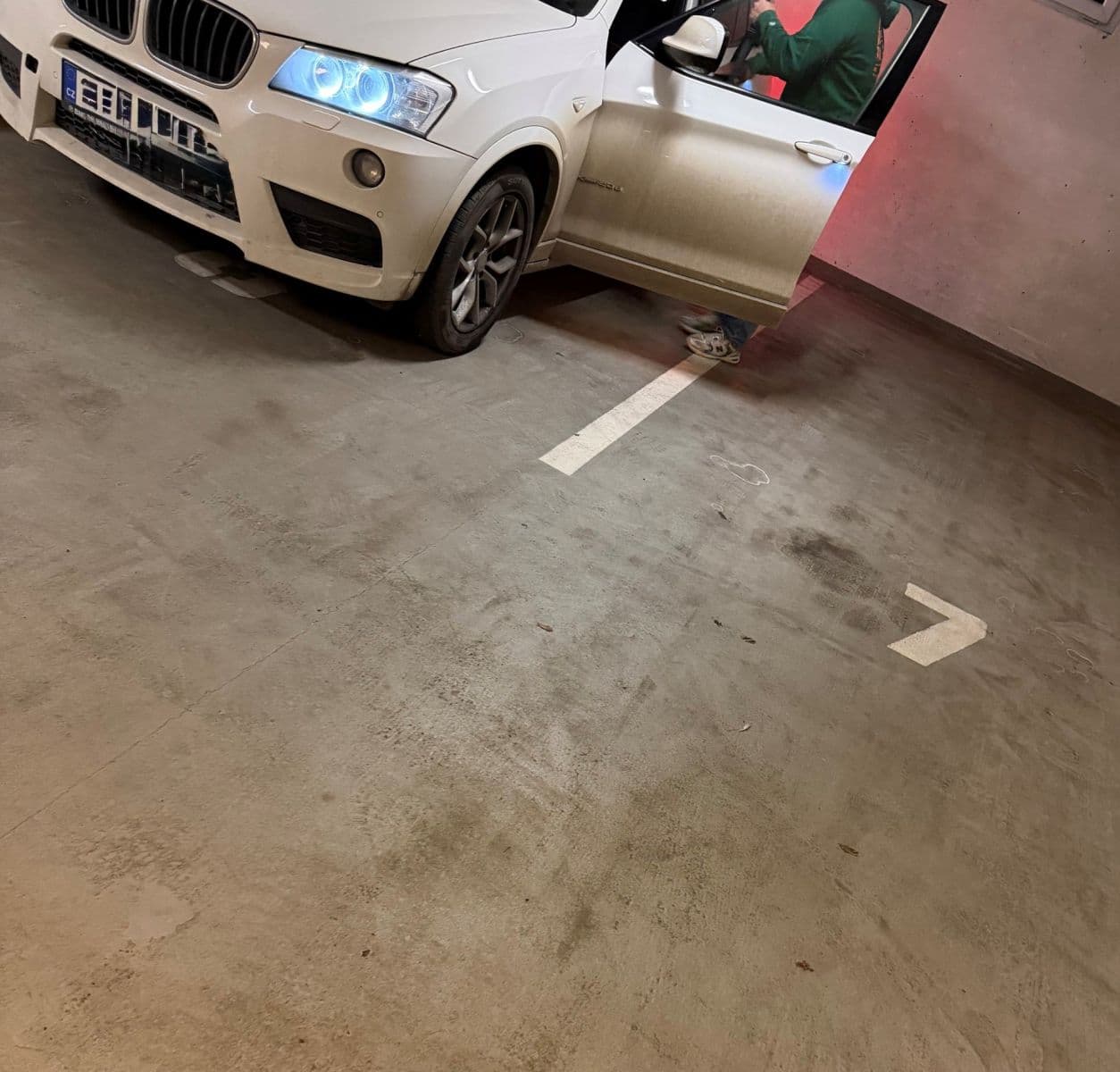 Prenájom garáže 25 m², Janýrova, Praha, Praha Prenájom garáže 25 m², Janýrova, Praha, Praha