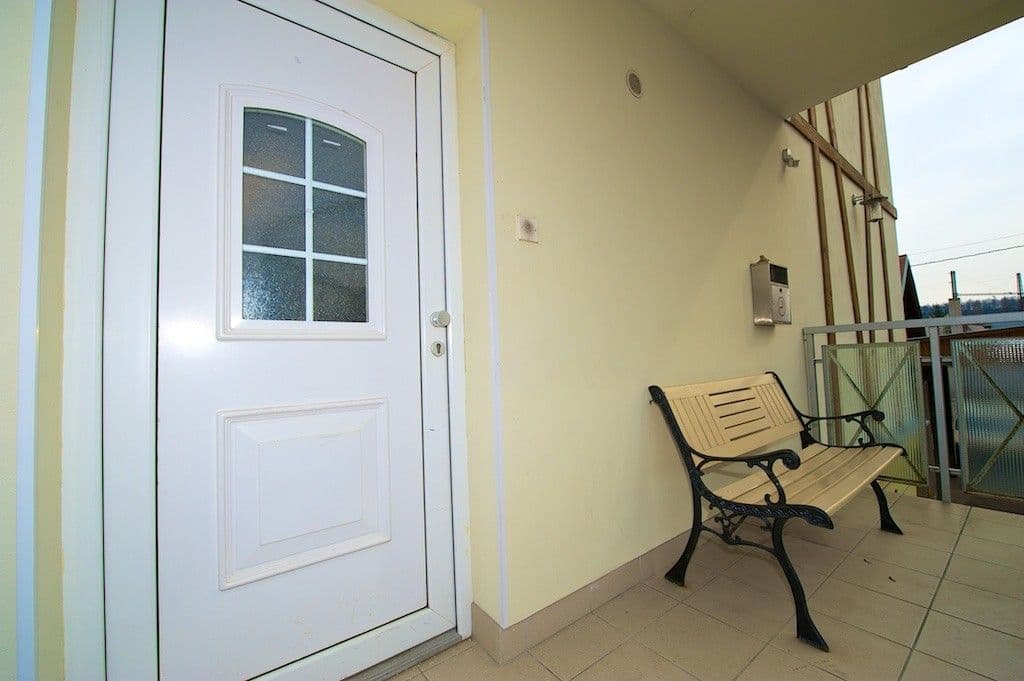 Prenájom bytu 1-izbový 24 m², Petrohradská, Praha, Praha Prenájom bytu 1-izbový 24 m², Petrohradská, Praha, Praha