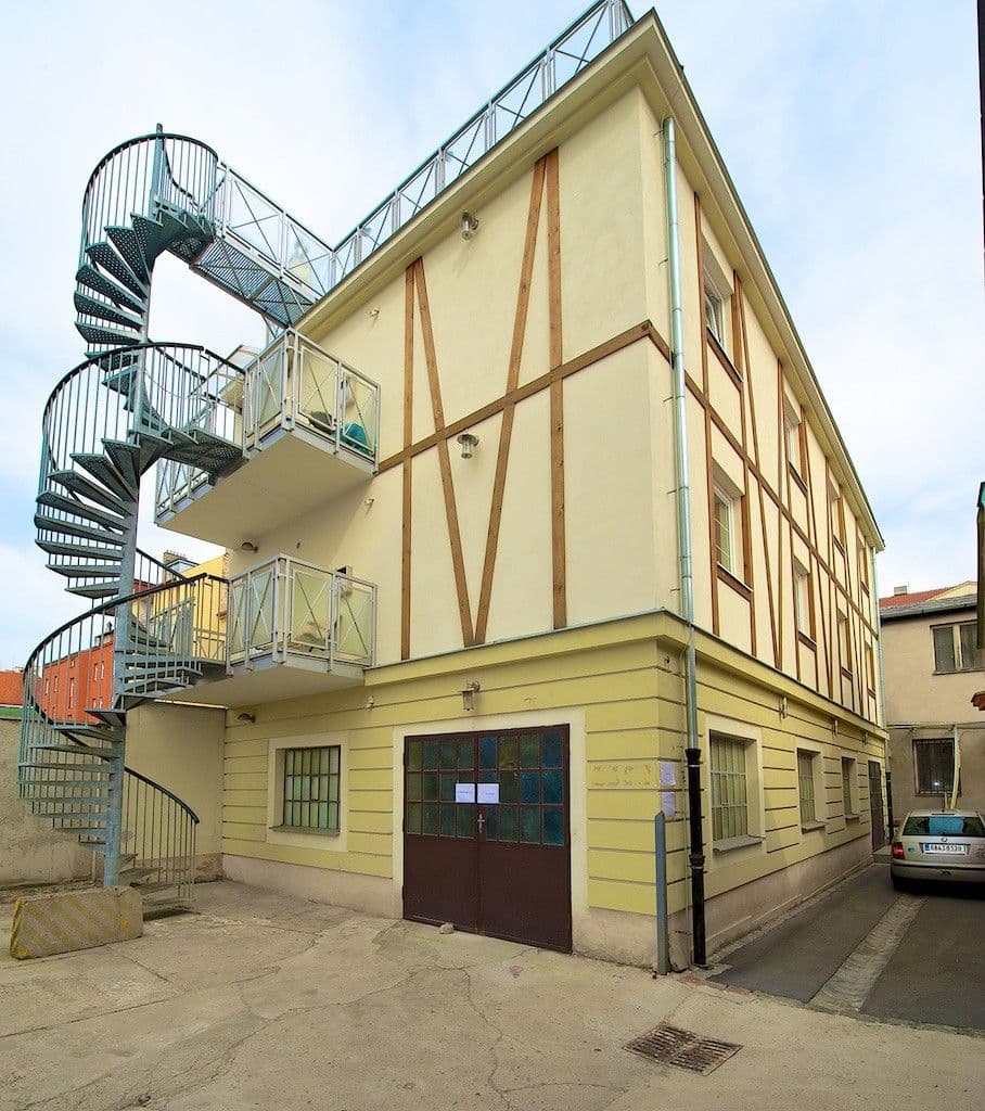 Prenájom bytu 1-izbový 24 m², Petrohradská, Praha, Praha Prenájom bytu 1-izbový 24 m², Petrohradská, Praha, Praha