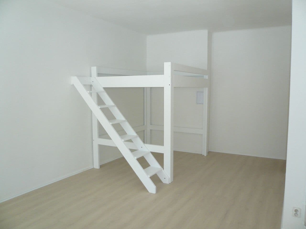 Prenájom bytu 1-izbový 45 m², Táboritská, Praha, Praha Prenájom bytu 1-izbový 45 m², Táboritská, Praha, Praha