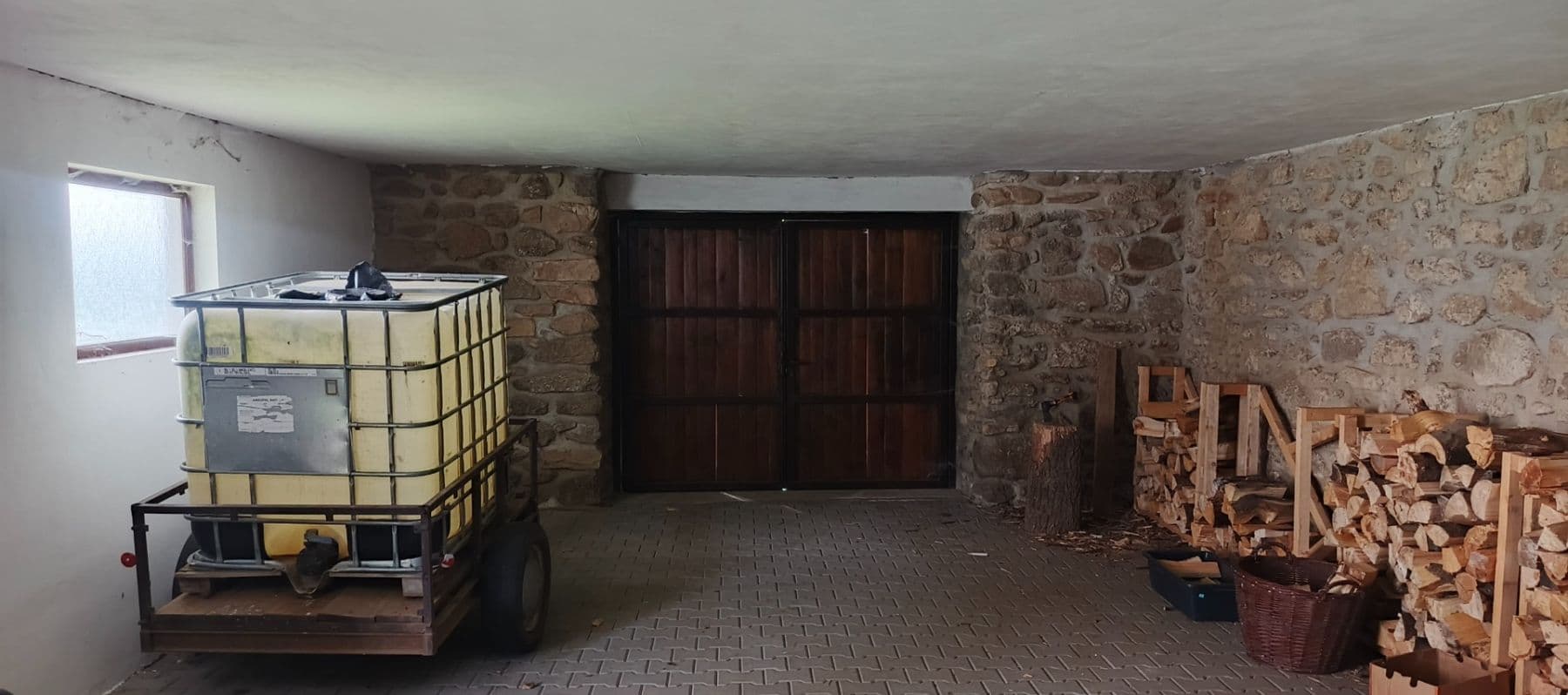 Predaj domu 220 m², pozemek 1.697 m², Nechvalice, Středočeský kraj Predaj domu 220 m², pozemek 1.697 m², Nechvalice, Středočeský kraj