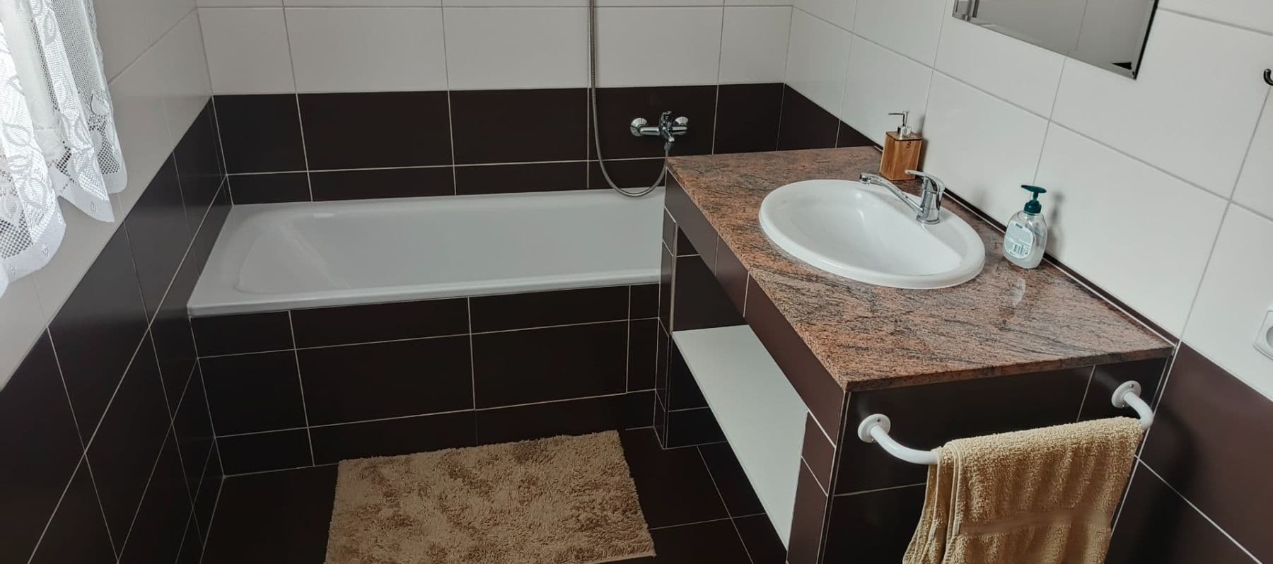 Predaj domu 220 m², pozemek 1.697 m², Nechvalice, Středočeský kraj Predaj domu 220 m², pozemek 1.697 m², Nechvalice, Středočeský kraj